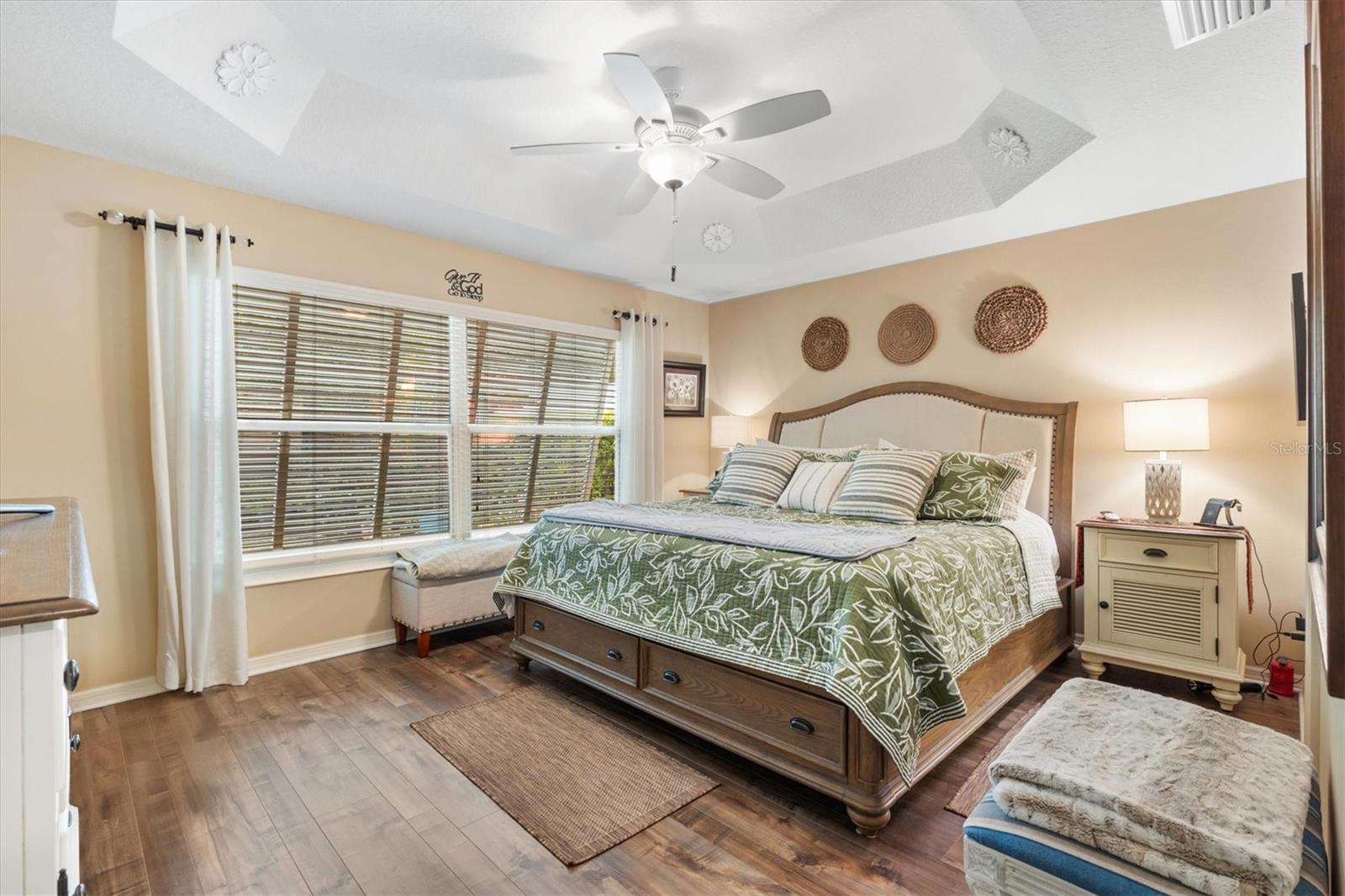 Image 14 of 39 For 2334 Rose Arbor Street