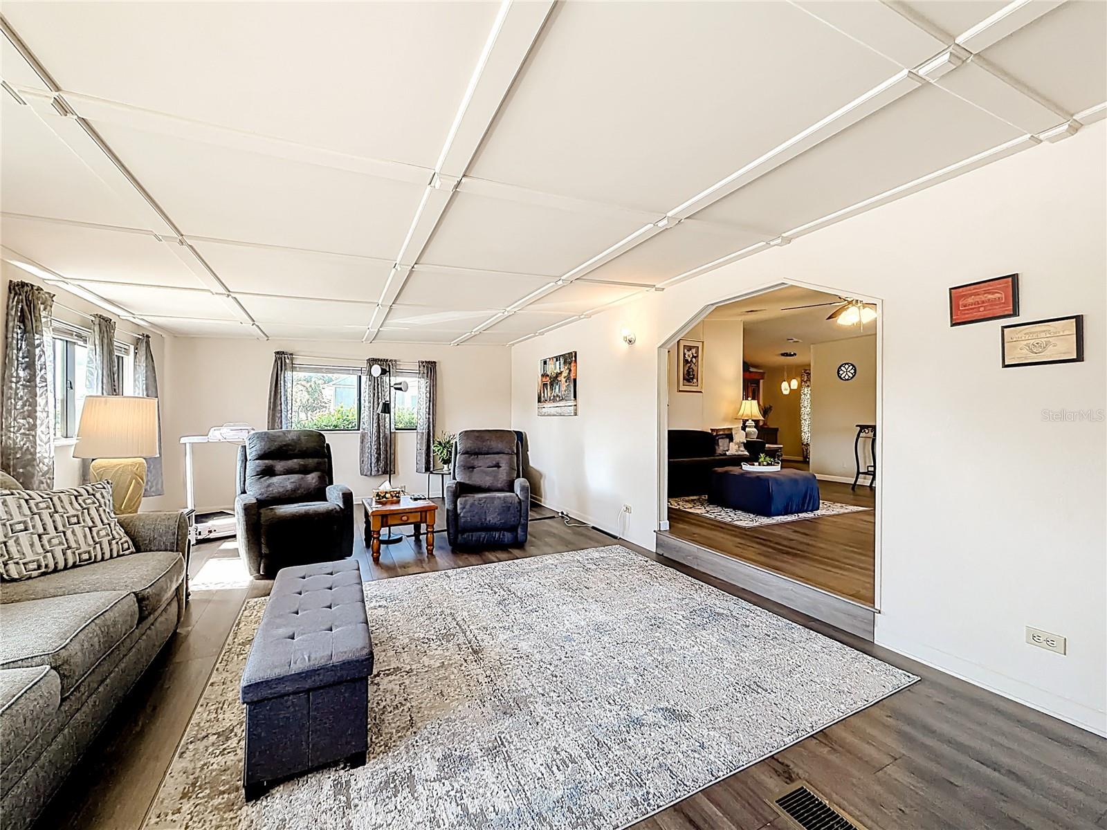 Image 13 of 61 For 1690 Elkhart Circle