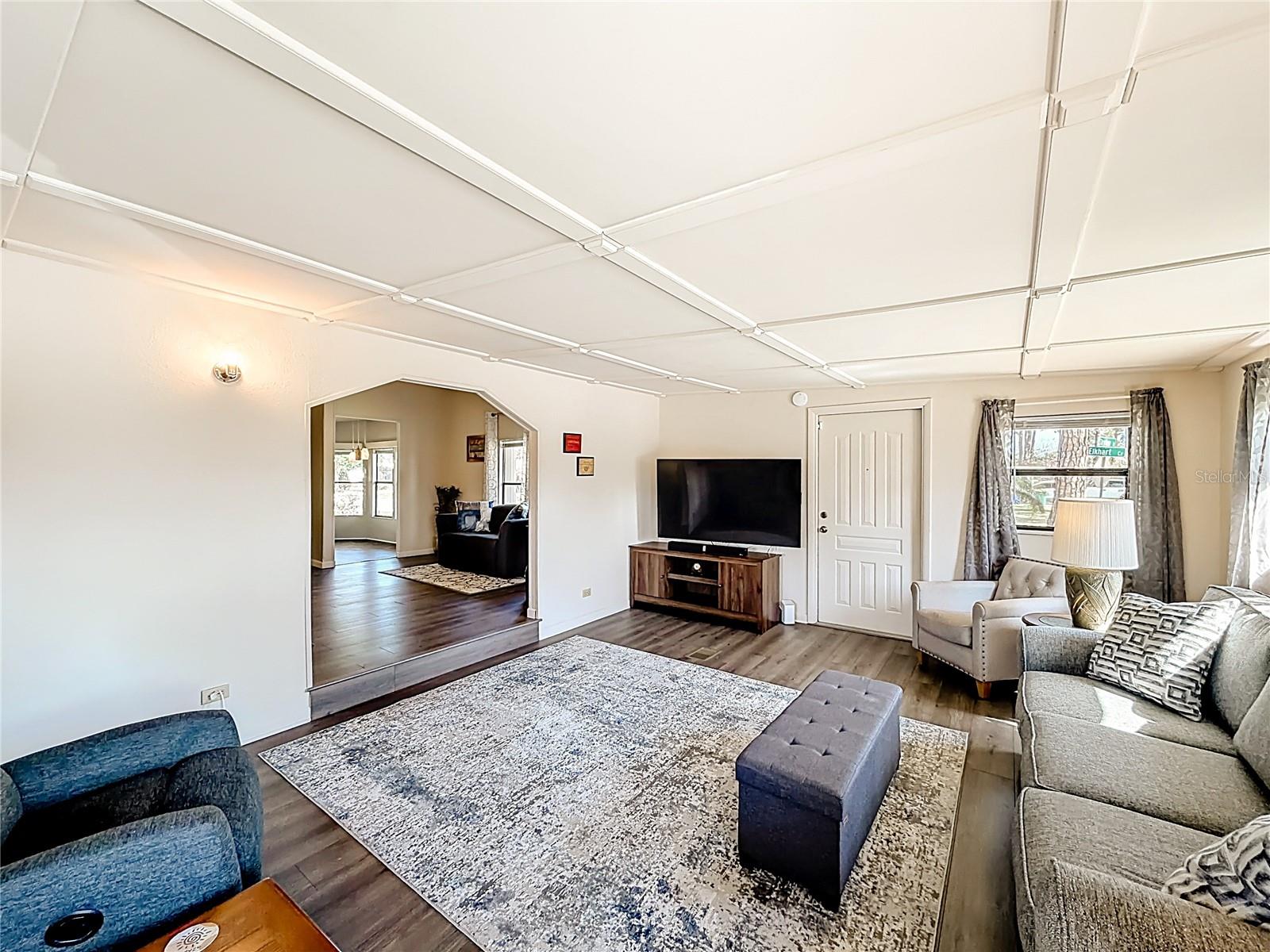 Image 14 of 61 For 1690 Elkhart Circle