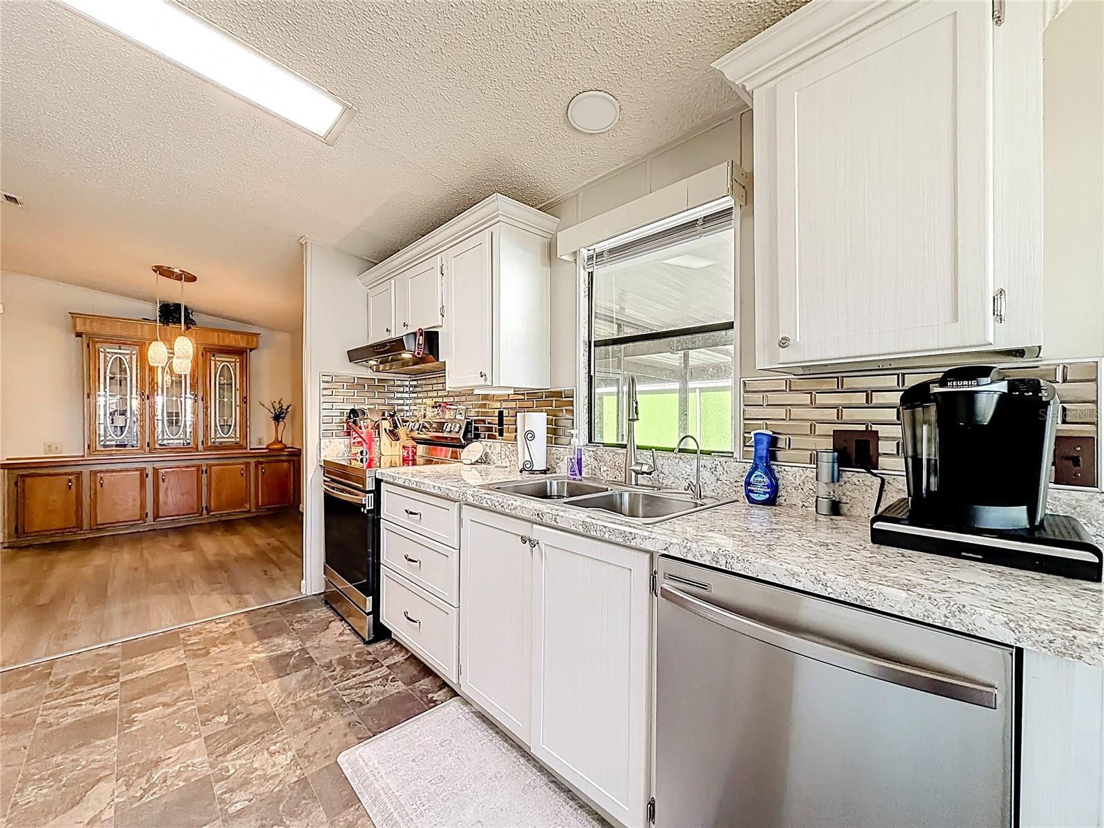 Image 24 of 61 For 1690 Elkhart Circle