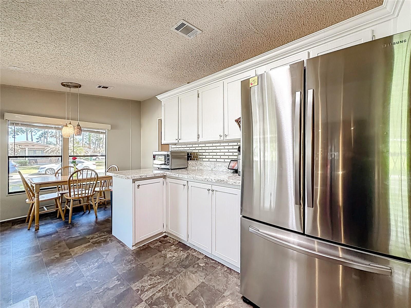 Image 27 of 61 For 1690 Elkhart Circle