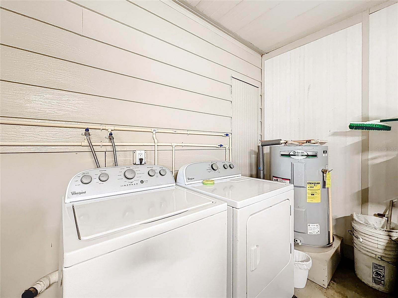 Image 48 of 61 For 1690 Elkhart Circle