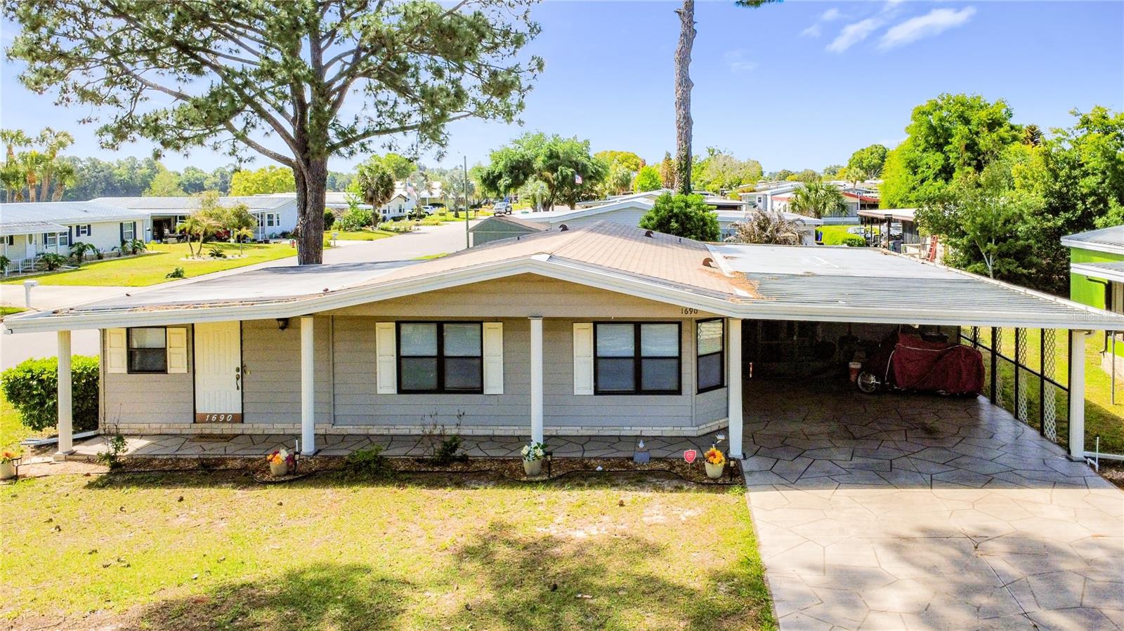 Image 6 of 61 For 1690 Elkhart Circle