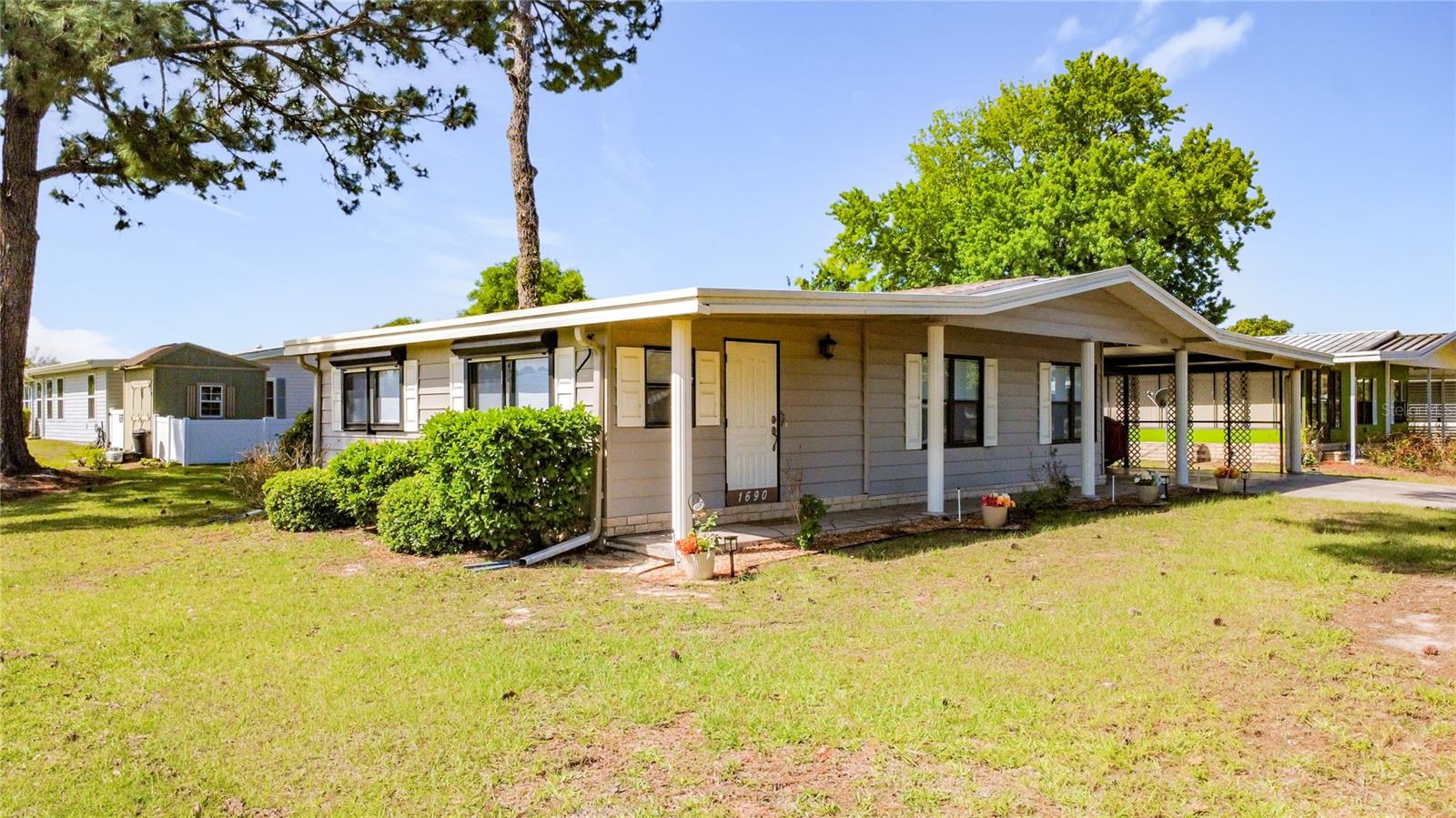 Image 8 of 61 For 1690 Elkhart Circle