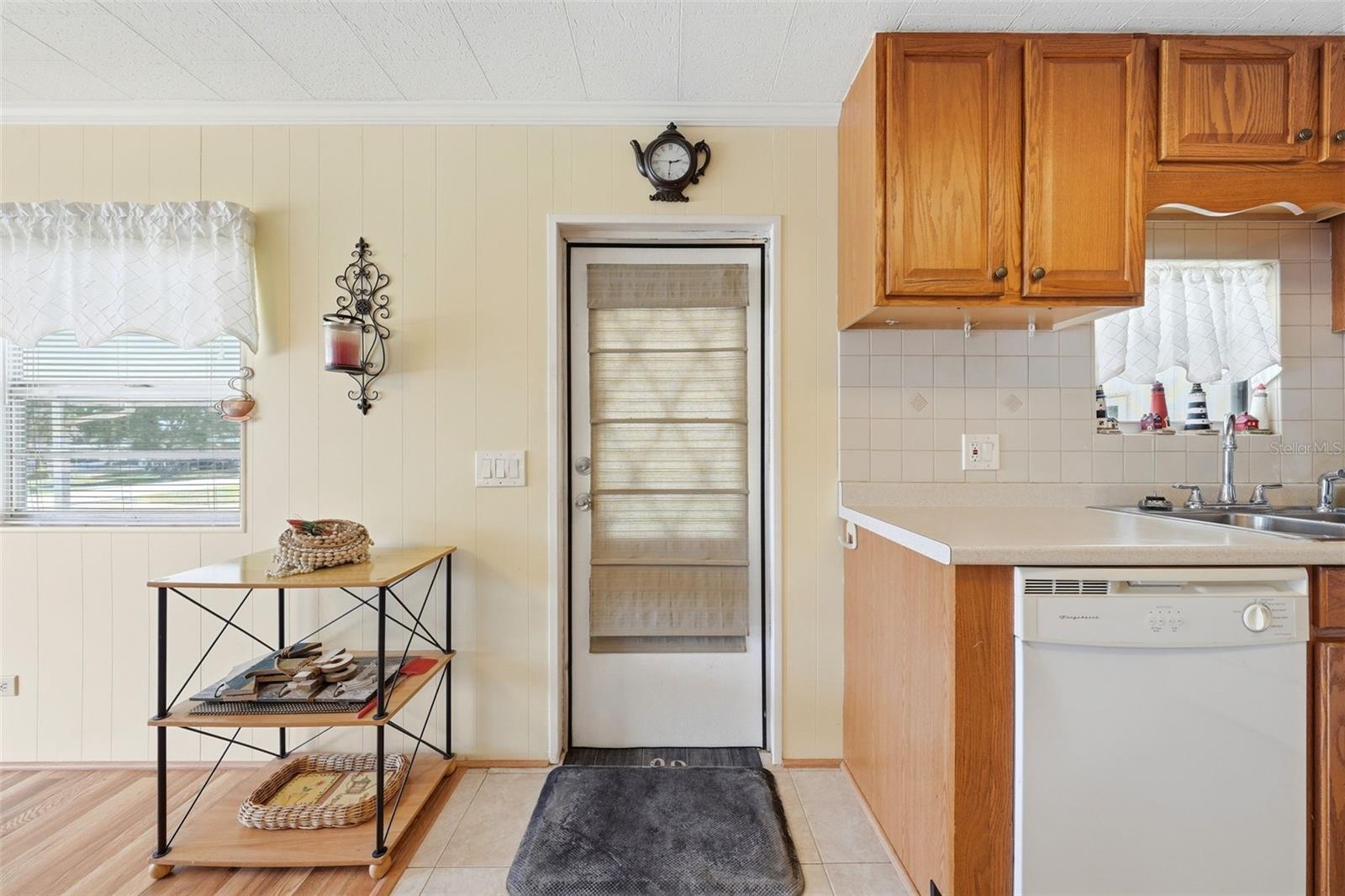 Image 6 of 39 For 34117 Hodges Road