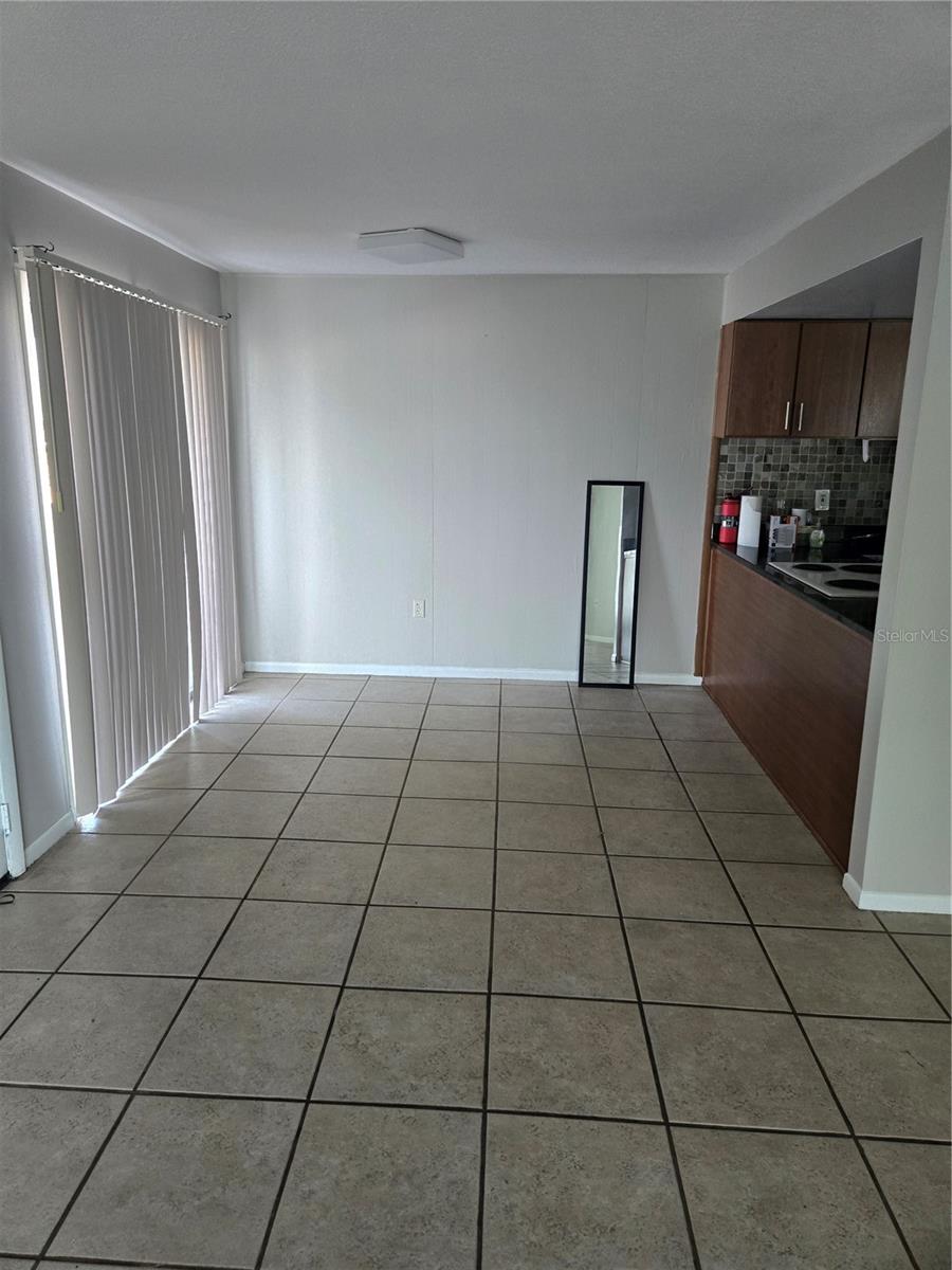 Image 11 of 18 For 1935 Conway Road O5