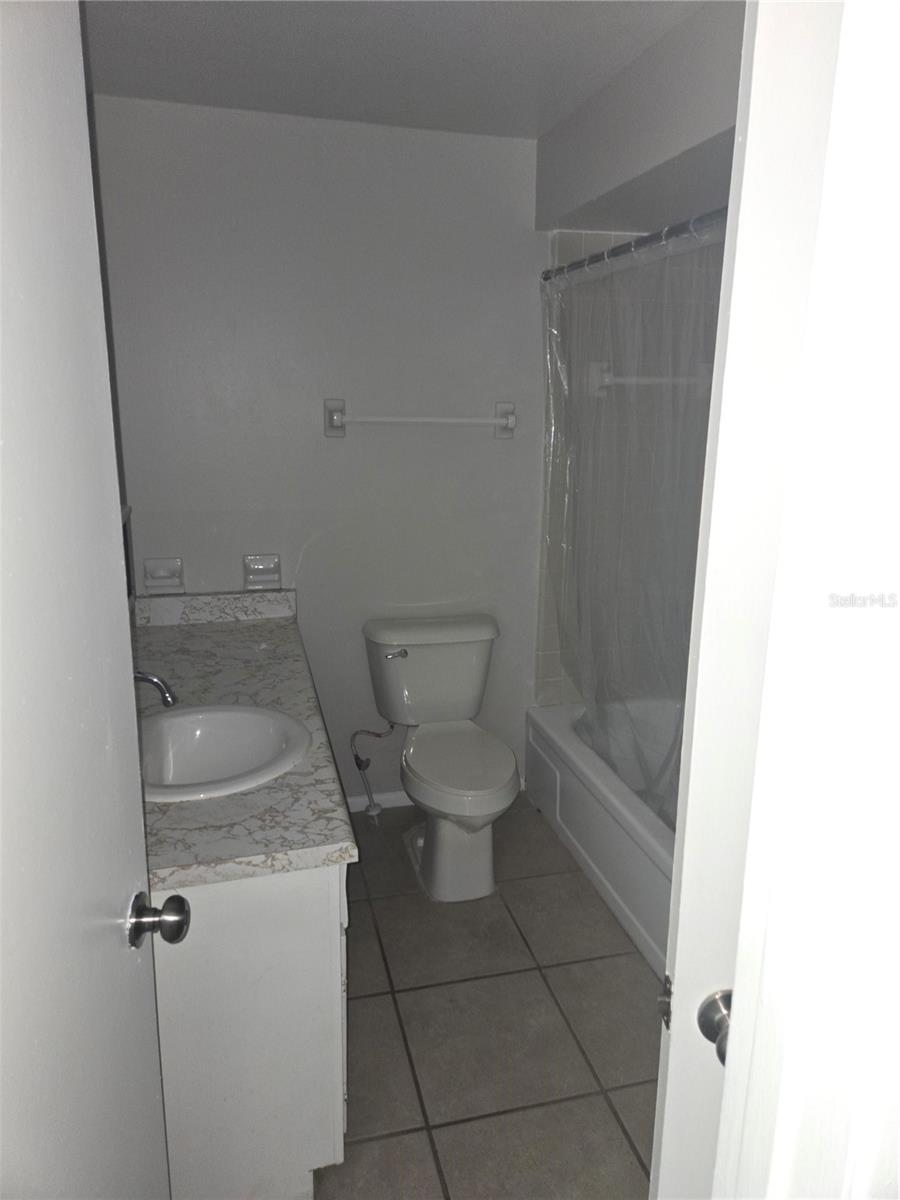 Image 5 of 18 For 1935 Conway Road O5