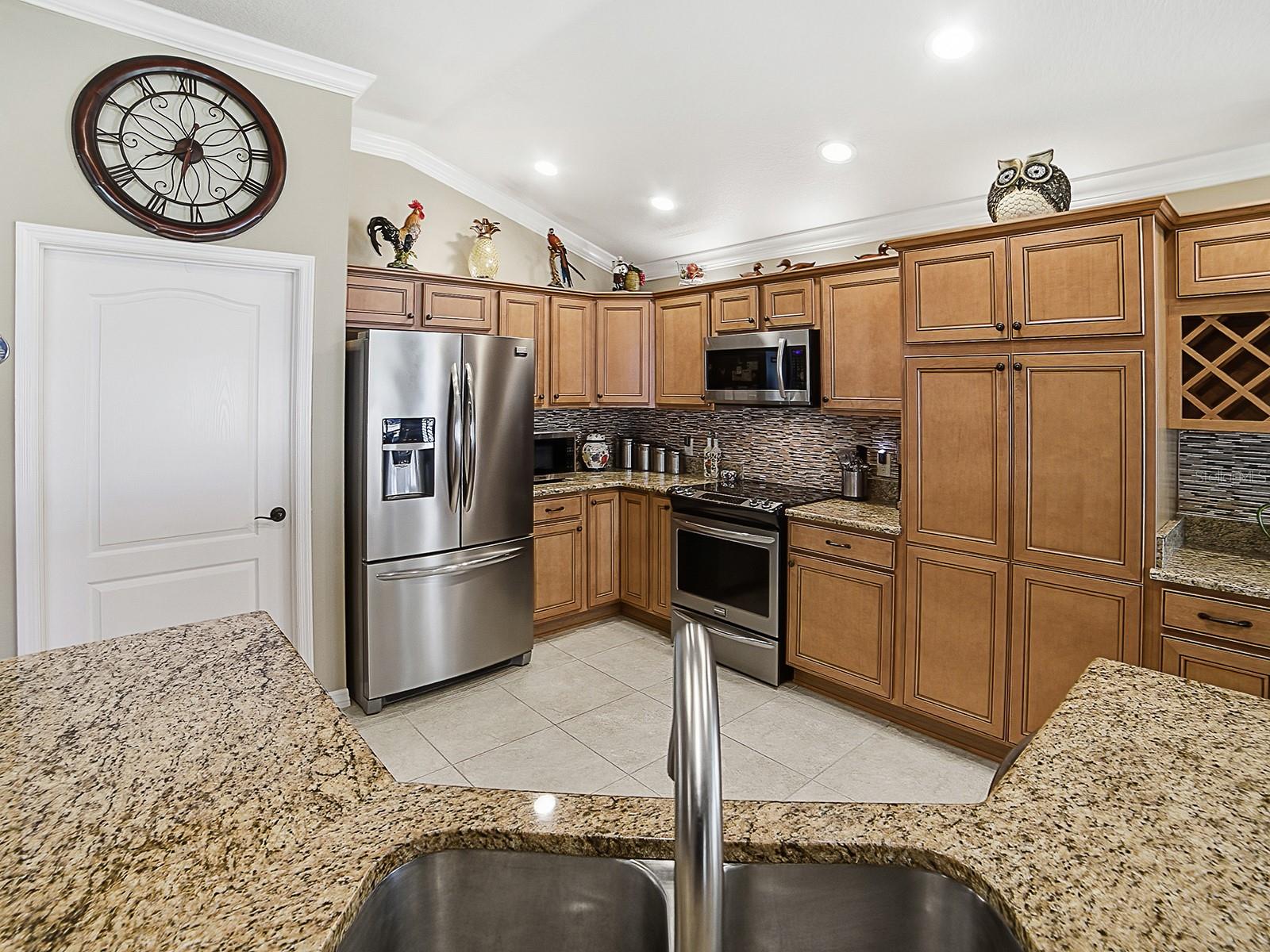 Image 11 of 36 For 3332 Dalkeith Terrace