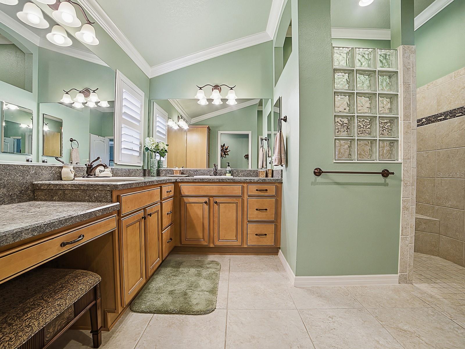 Image 18 of 36 For 3332 Dalkeith Terrace