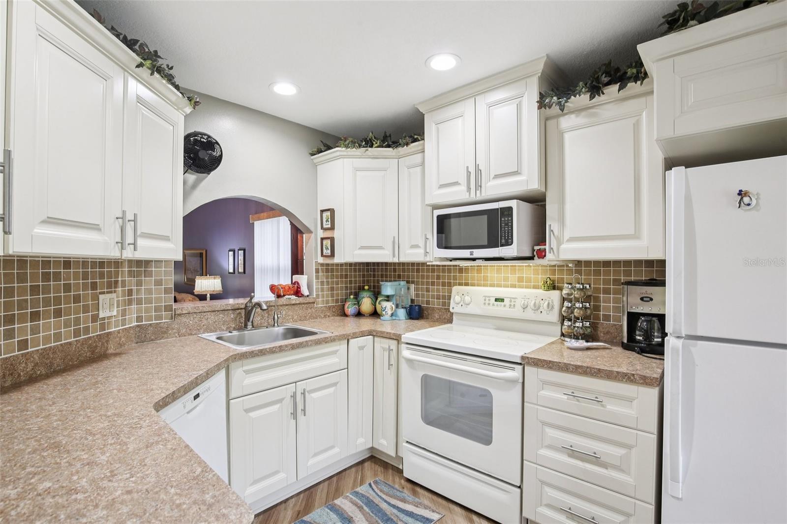 Image 10 of 31 For 11622 Cocowood Drive