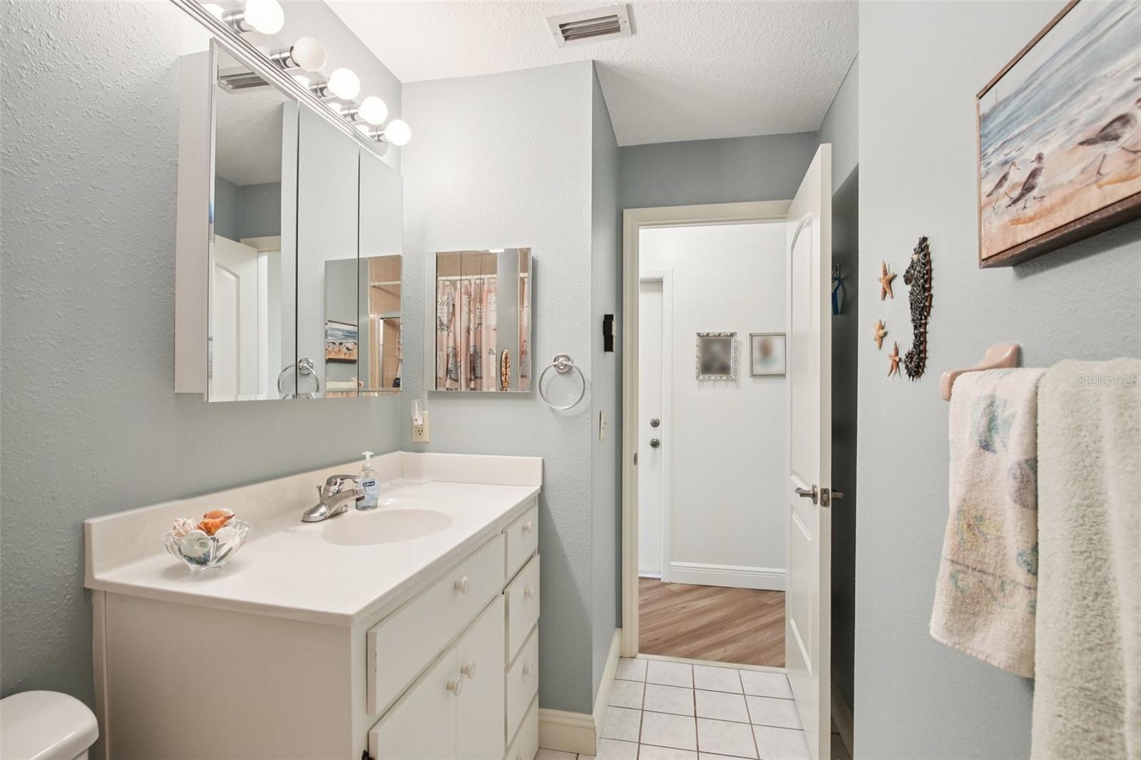 Image 28 of 31 For 11622 Cocowood Drive