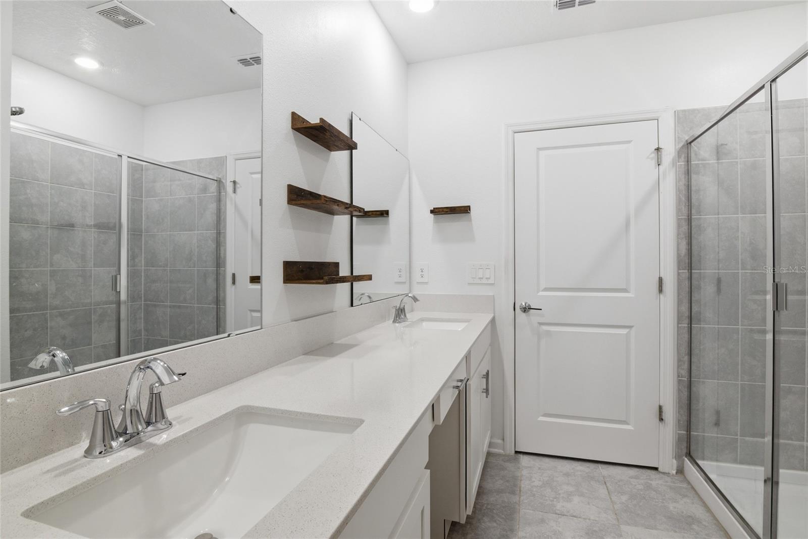 Image 24 of 64 For 2707 Runners Circle