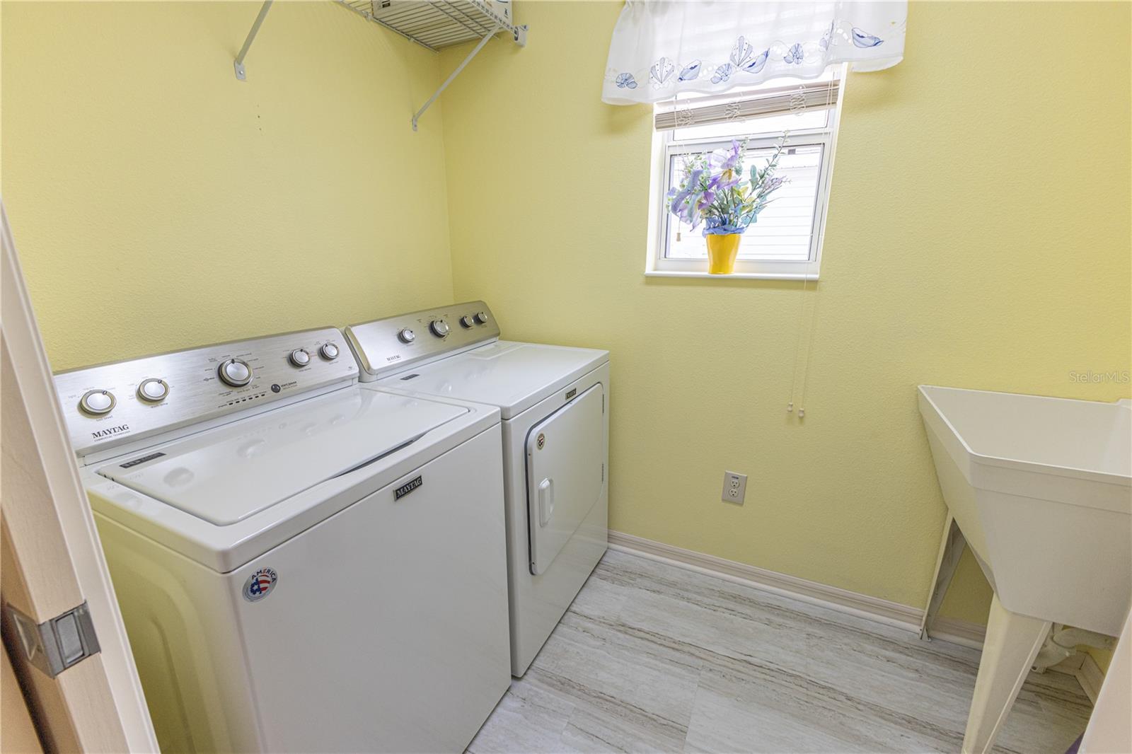 Image 18 of 42 For 2306 Nackman Place
