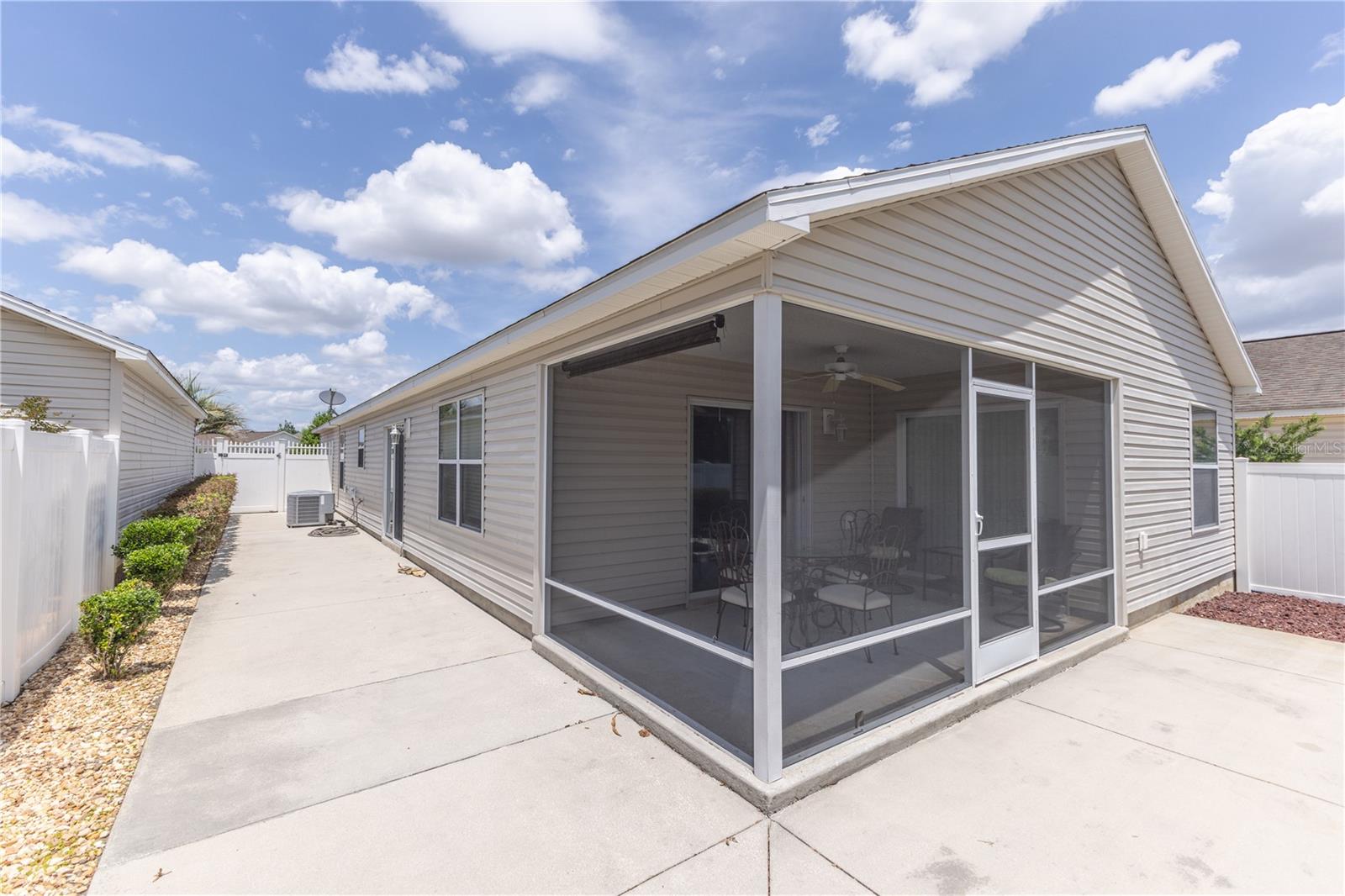 Image 20 of 42 For 2306 Nackman Place