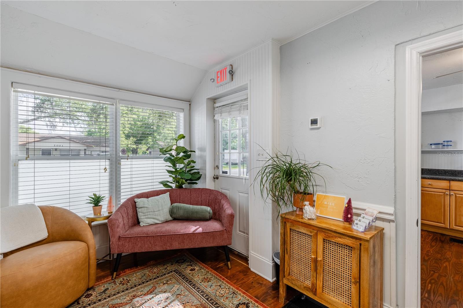 Image 24 of 51 For 1320 Jersey Avenue