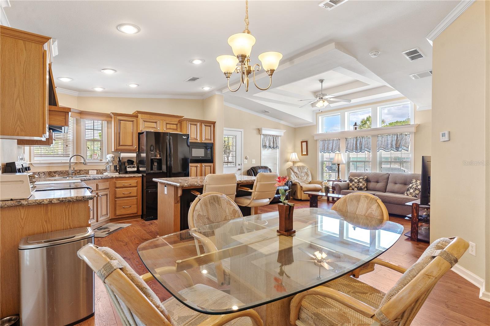 Image 17 of 47 For 2417 Vindale Road