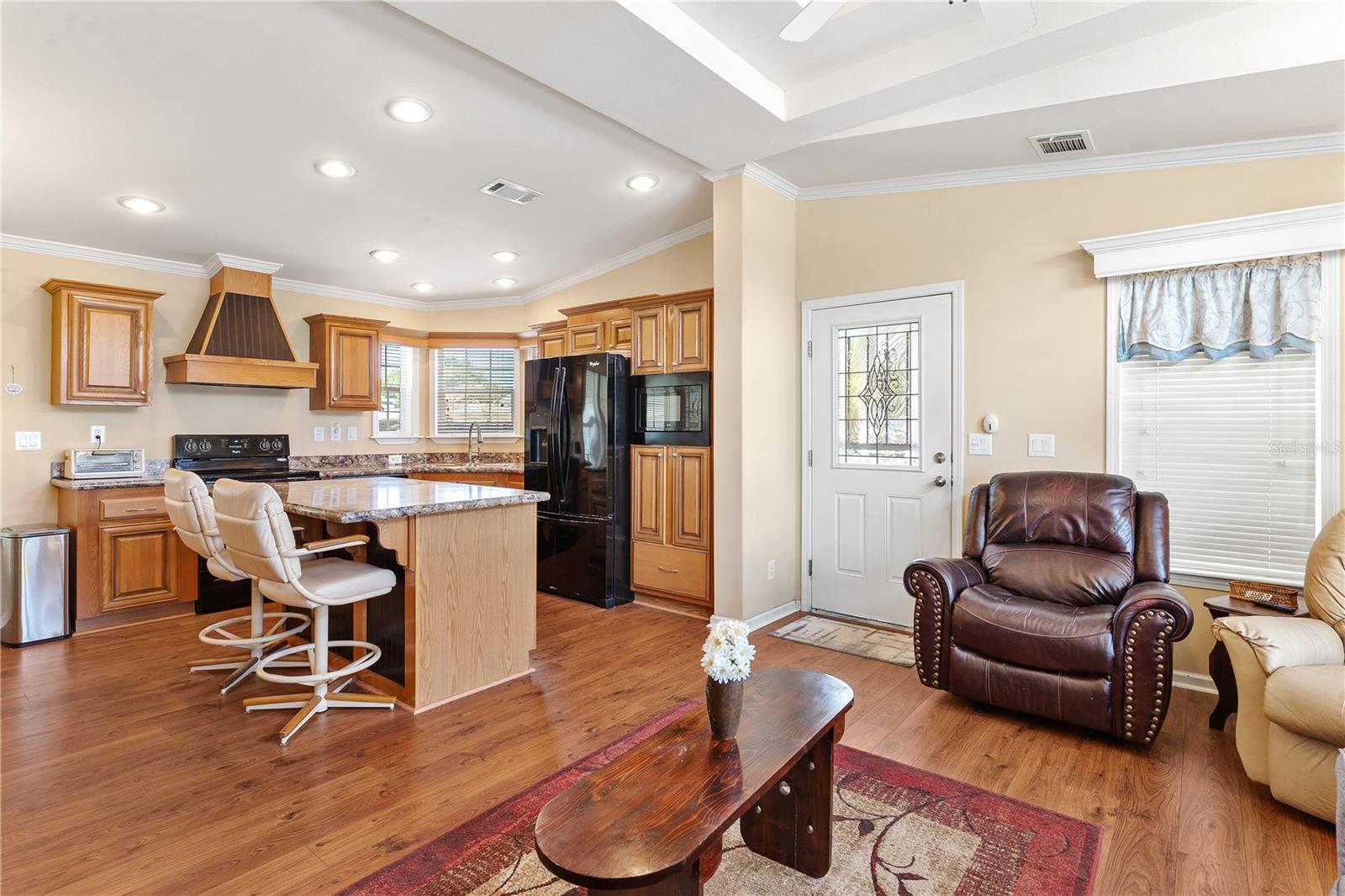 Image 18 of 47 For 2417 Vindale Road