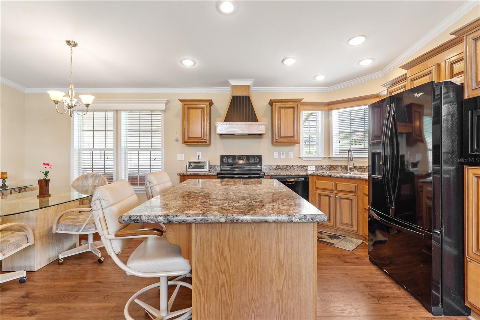 Image 21 of 47 For 2417 Vindale Road