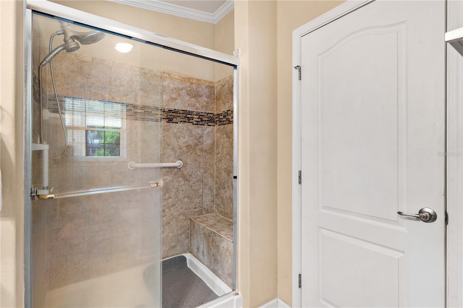 Image 28 of 47 For 2417 Vindale Road