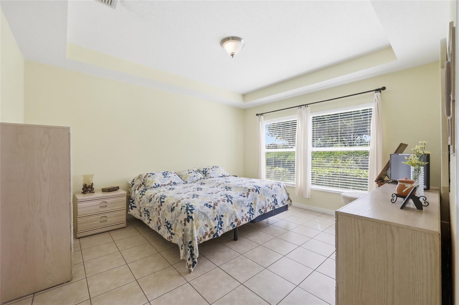 Image 18 of 58 For 4364 Sambourne Street