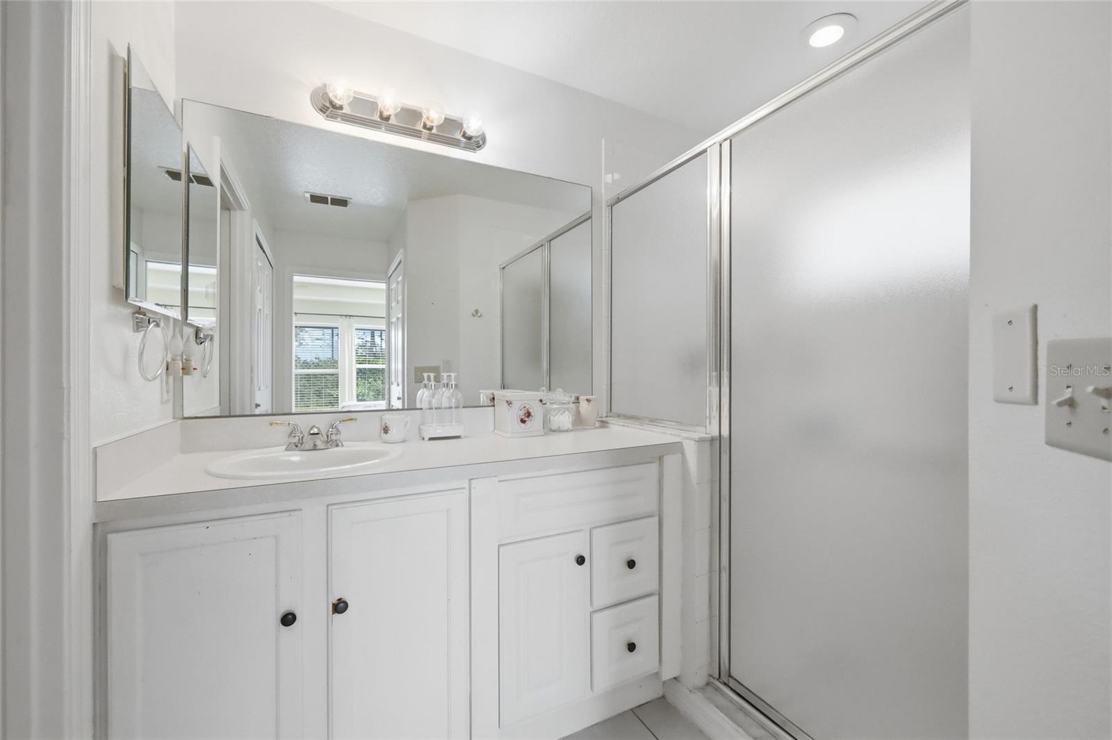 Image 20 of 58 For 4364 Sambourne Street