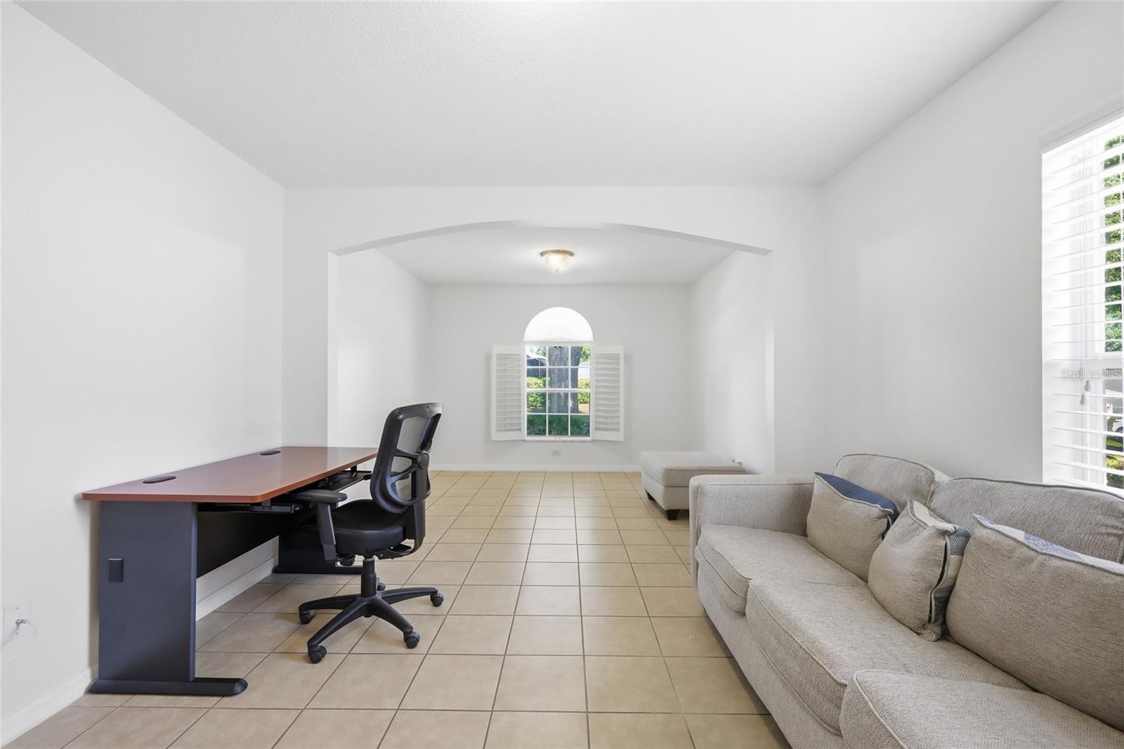 Image 23 of 58 For 4364 Sambourne Street