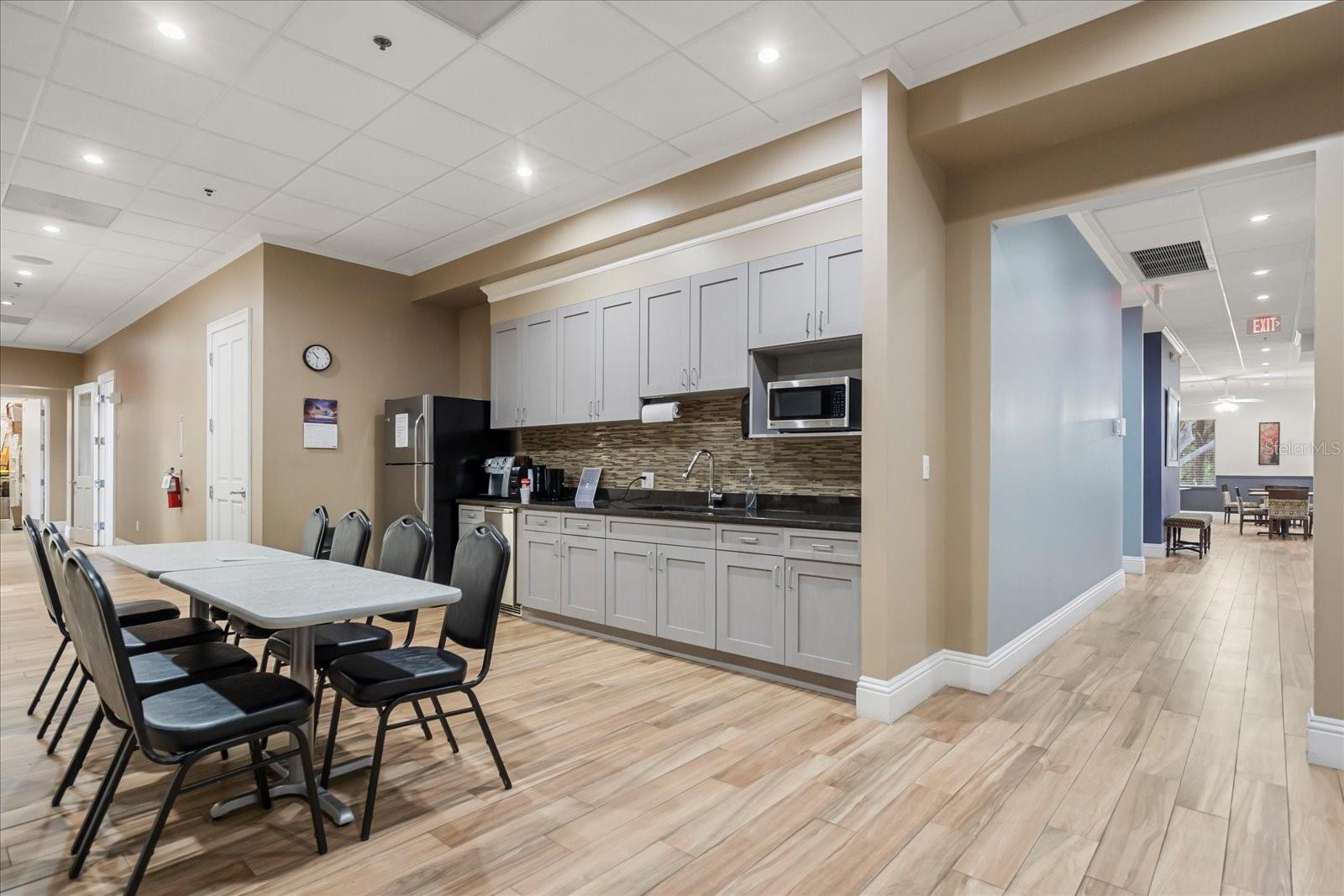 Image 48 of 58 For 4364 Sambourne Street