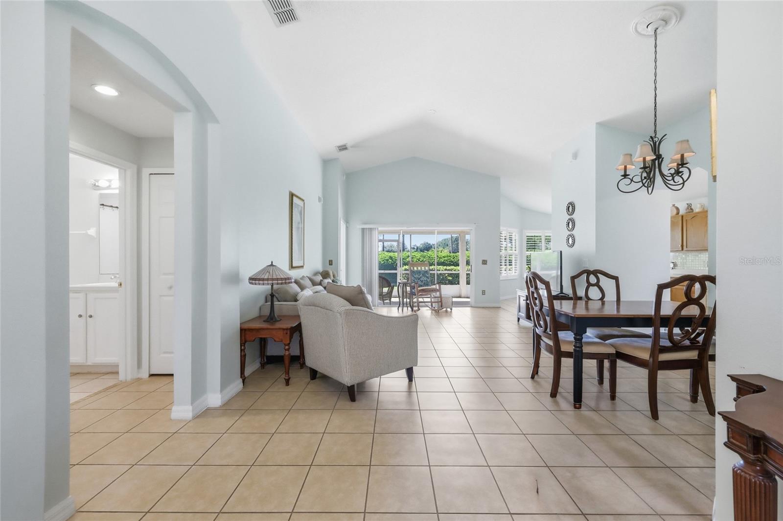 Image 5 of 58 For 4364 Sambourne Street