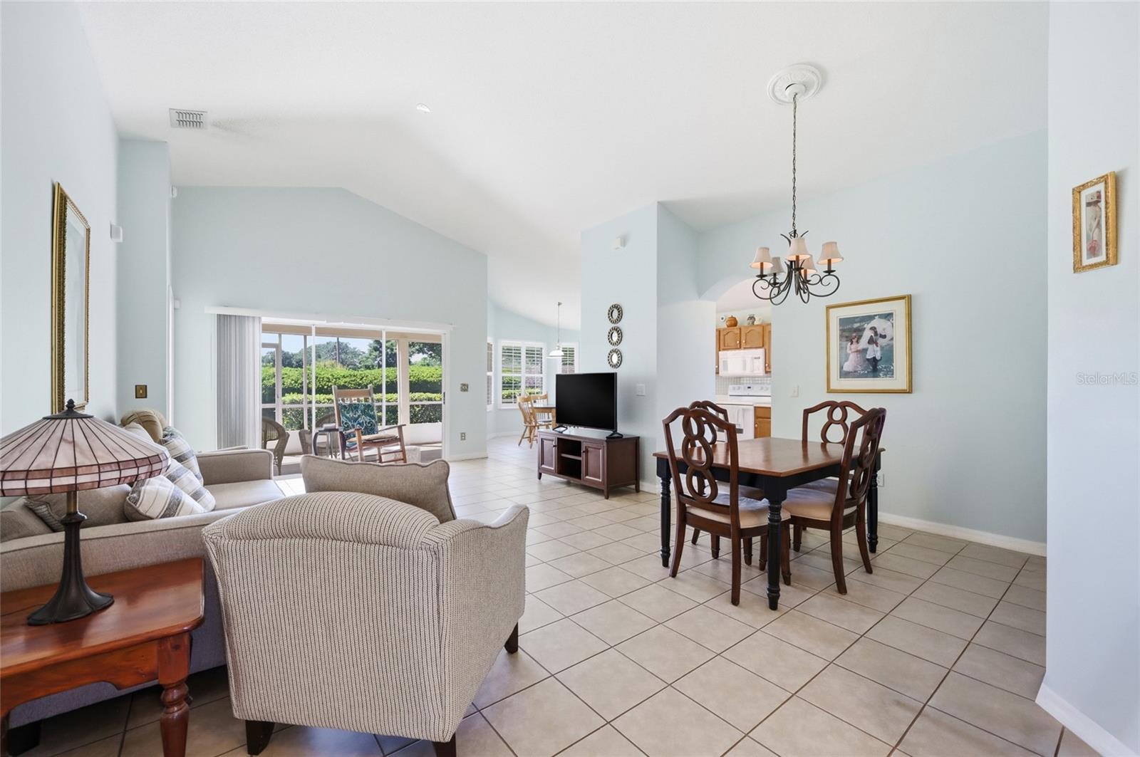 Image 6 of 58 For 4364 Sambourne Street