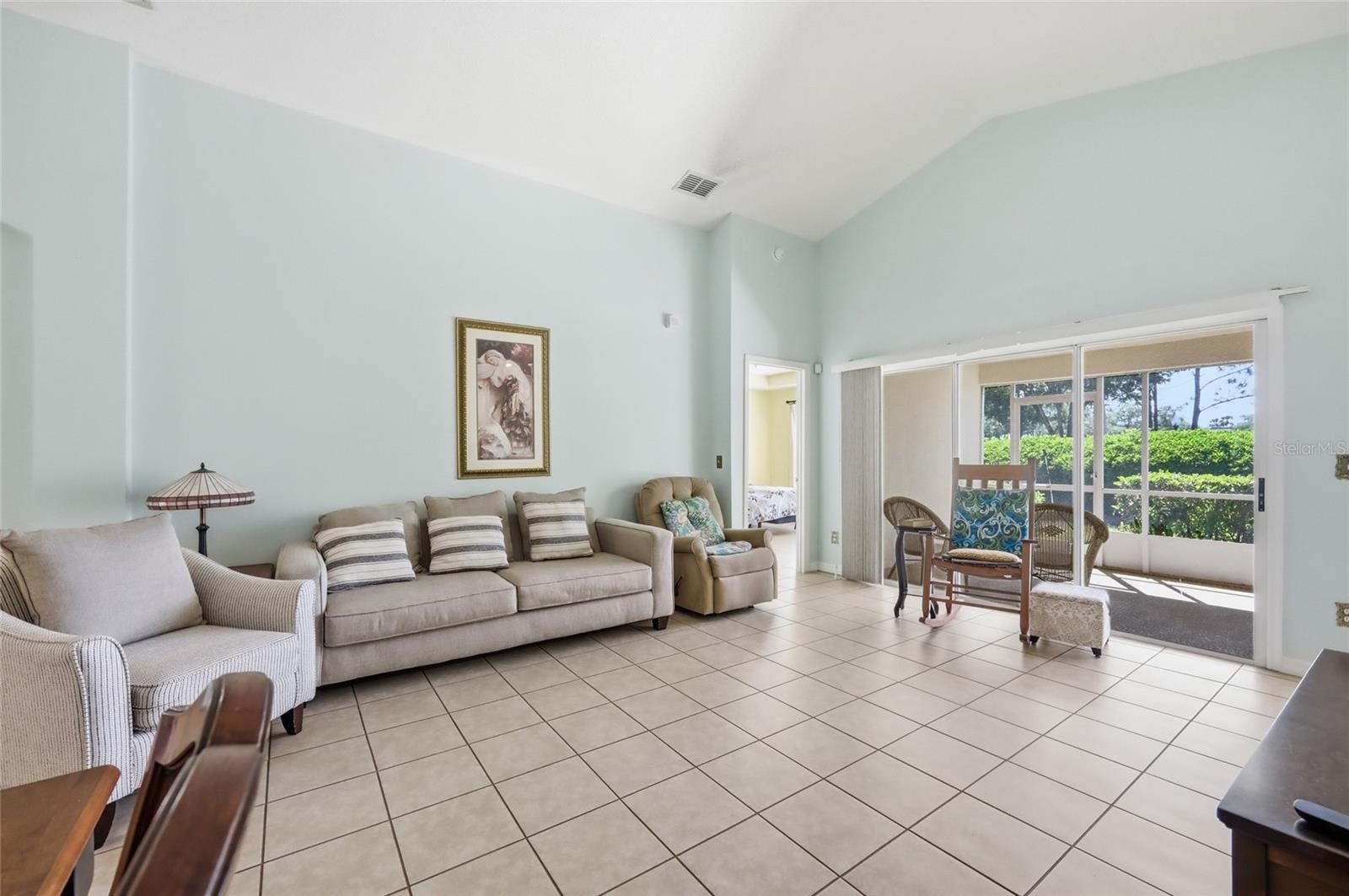 Image 8 of 58 For 4364 Sambourne Street