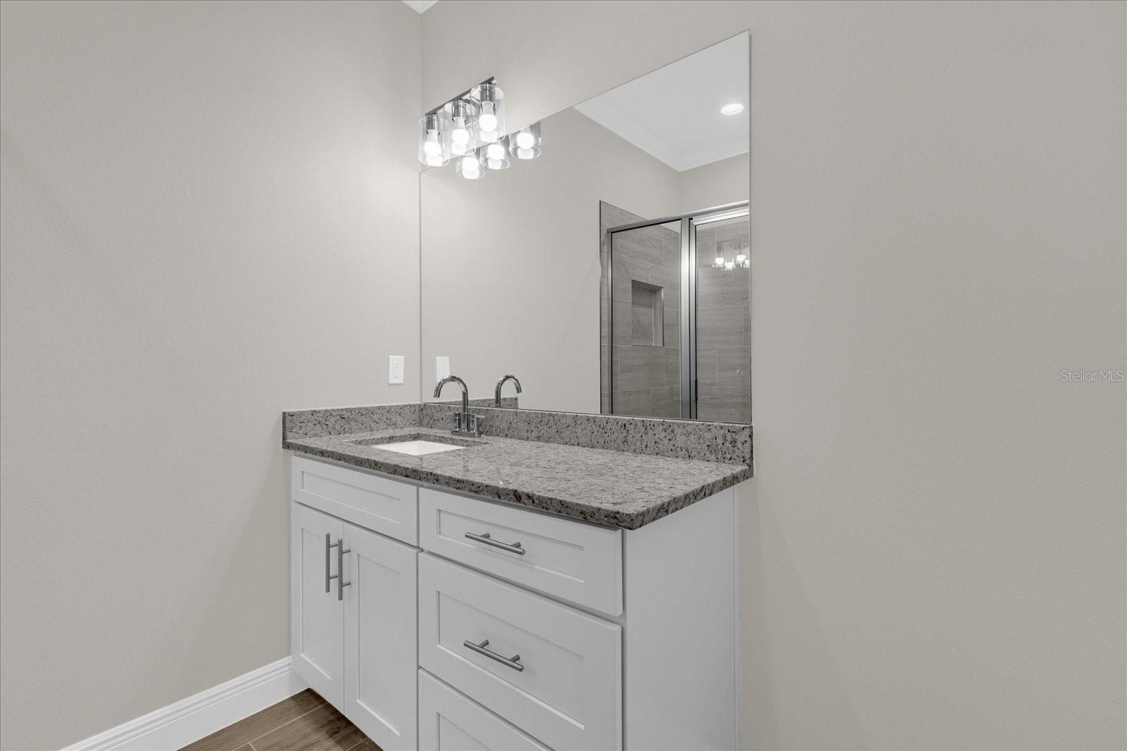 Image 14 of 29 For 16392 83rd Court