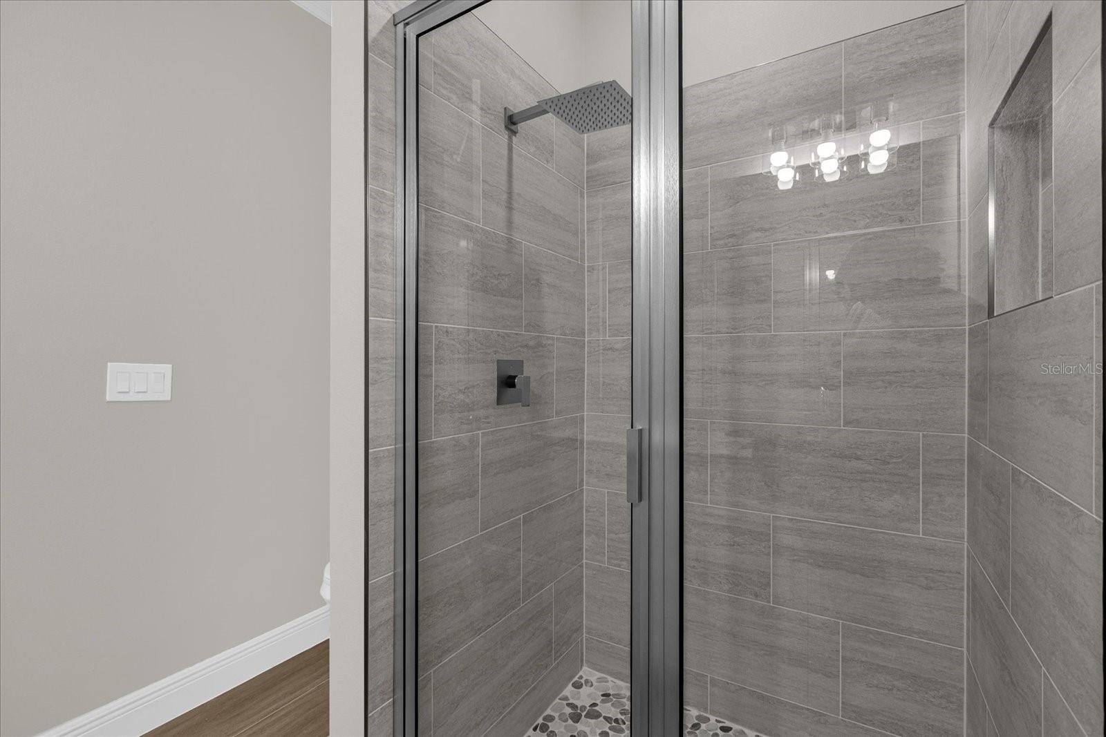 Image 15 of 29 For 16392 83rd Court