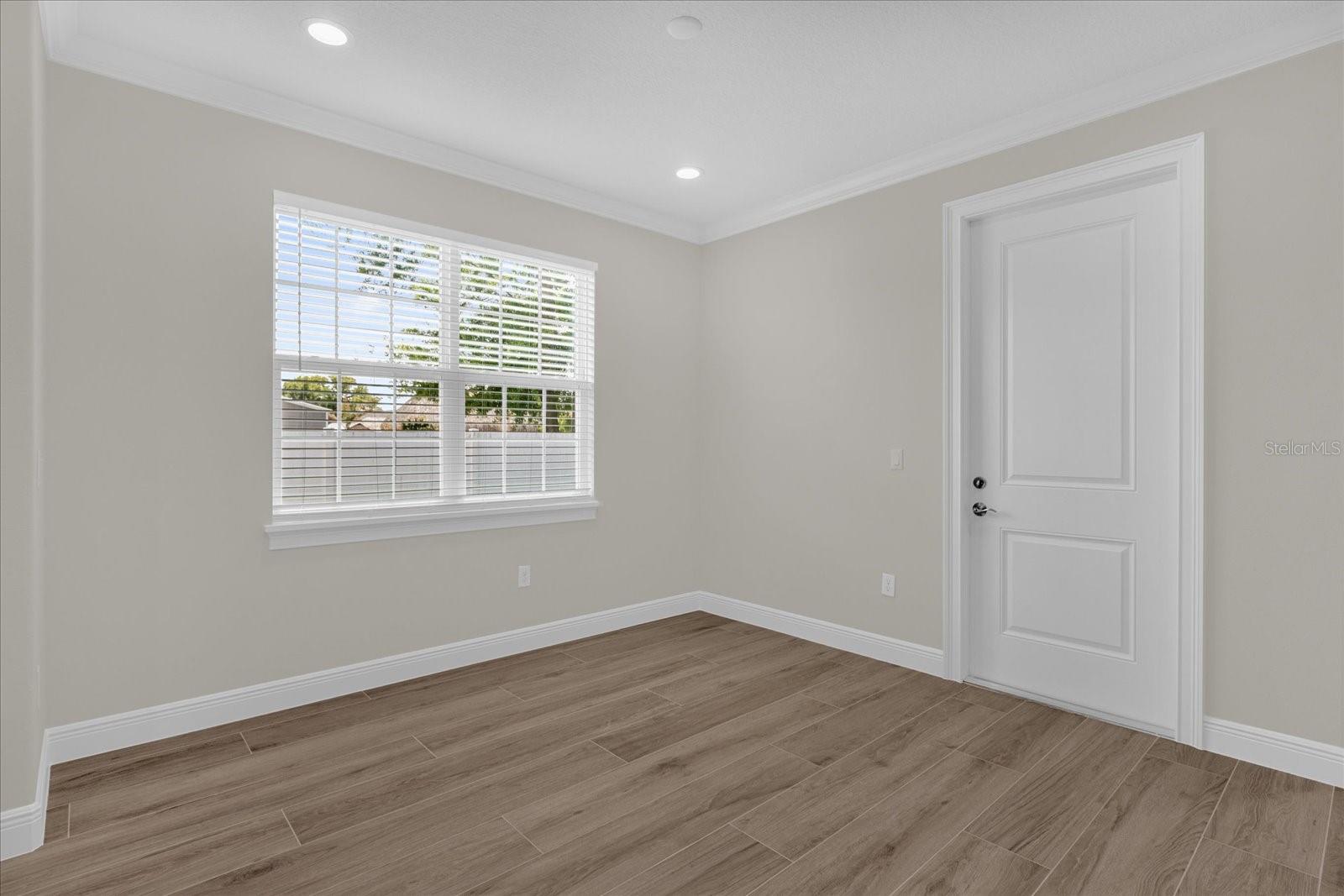 Image 20 of 29 For 16392 83rd Court