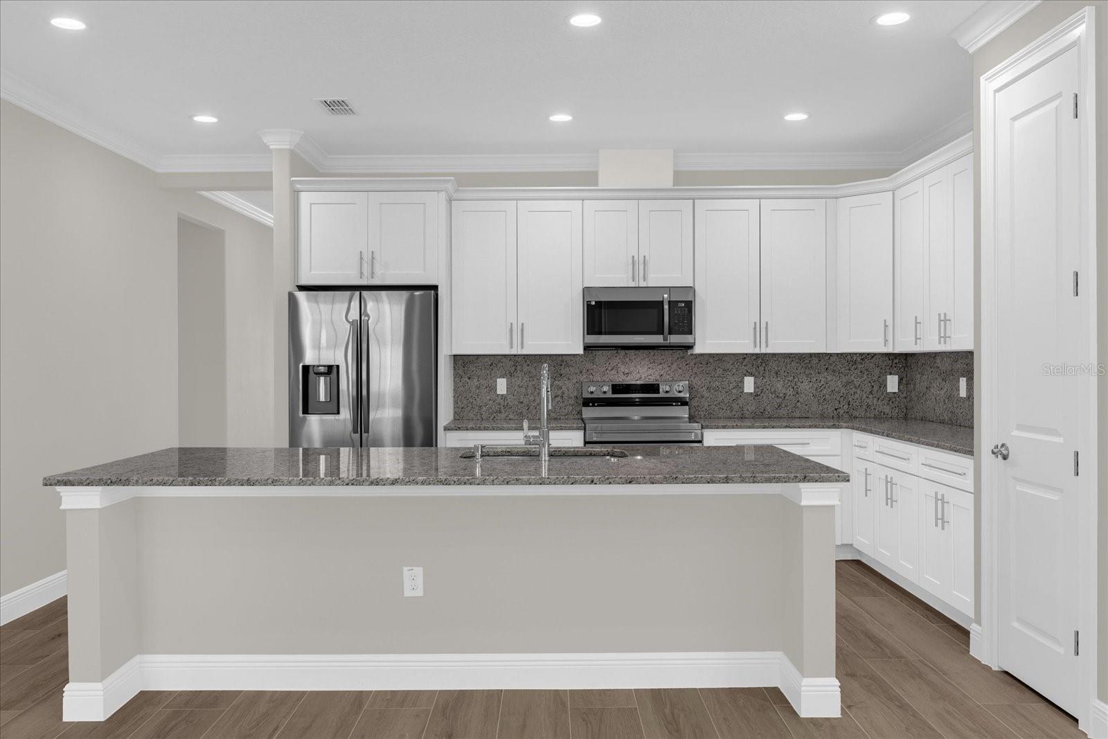 Image 3 of 29 For 16392 83rd Court