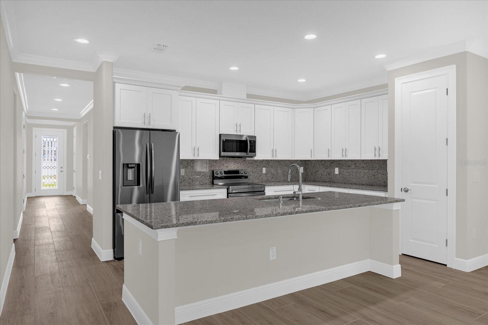 Image 4 of 29 For 16392 83rd Court