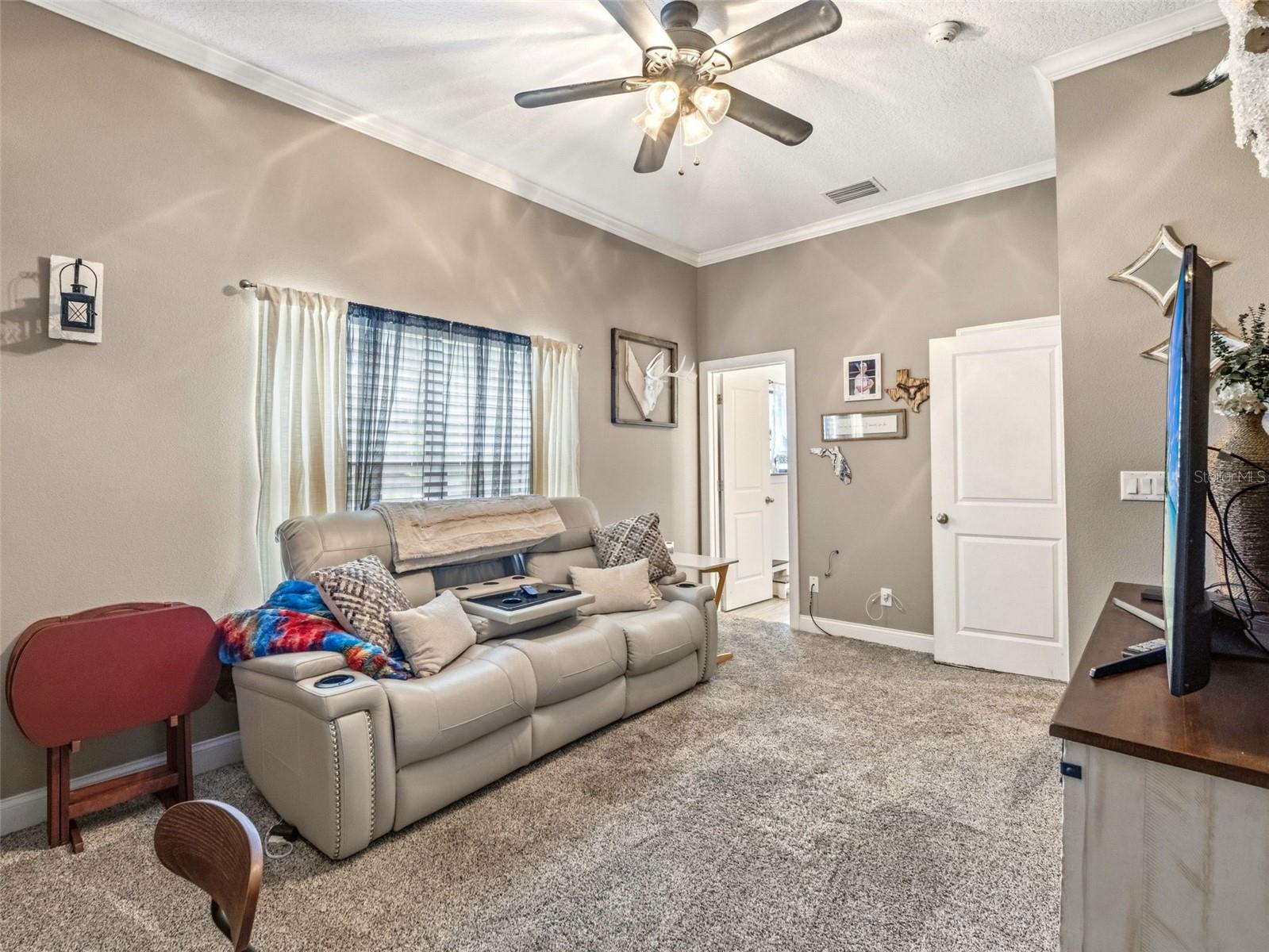 Image 19 of 42 For 6030 Millstream Dr