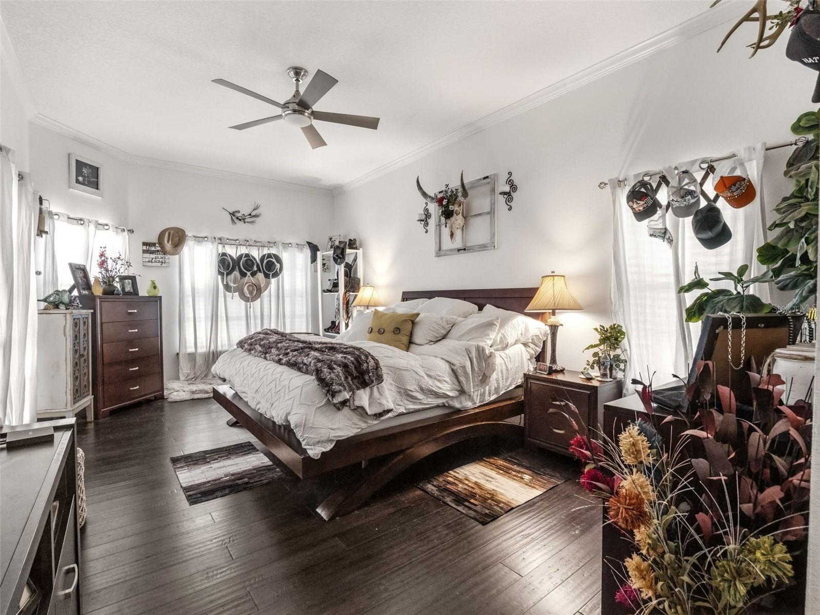 Image 22 of 42 For 6030 Millstream Dr