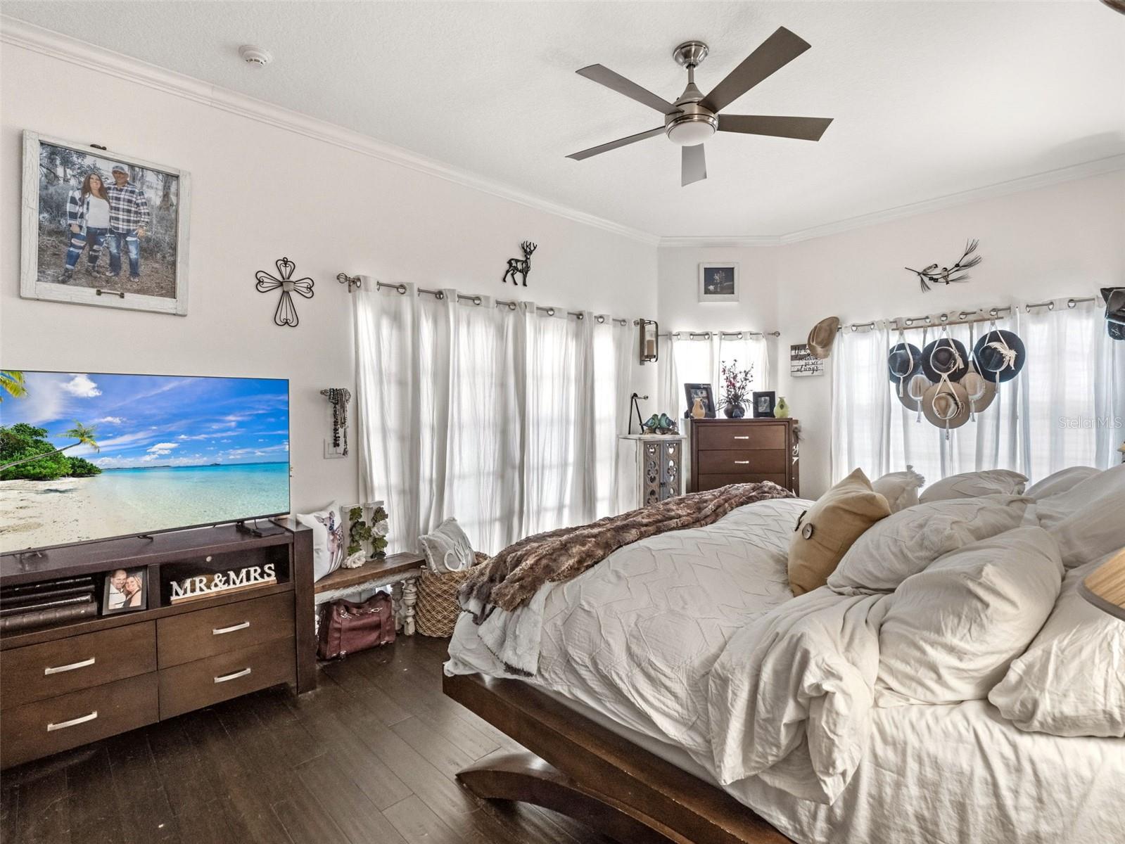 Image 23 of 42 For 6030 Millstream Dr