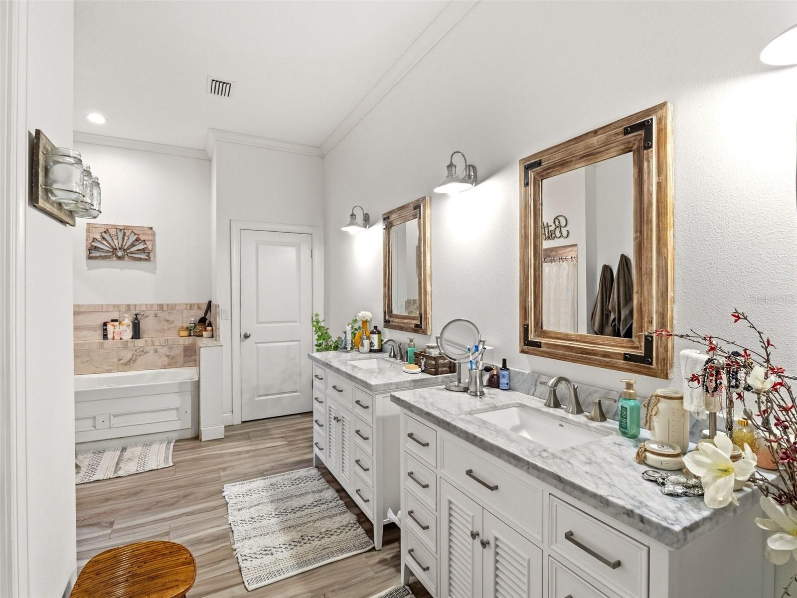 Image 24 of 42 For 6030 Millstream Dr