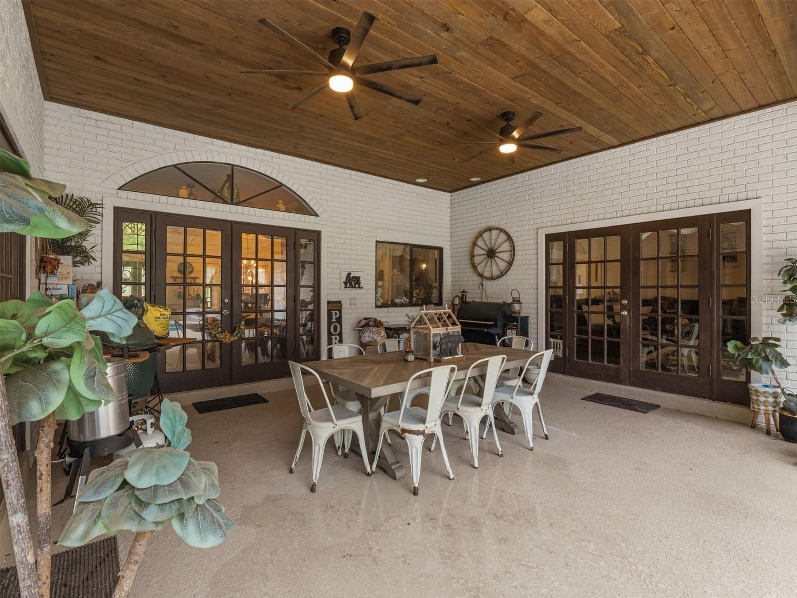 Image 32 of 42 For 6030 Millstream Dr