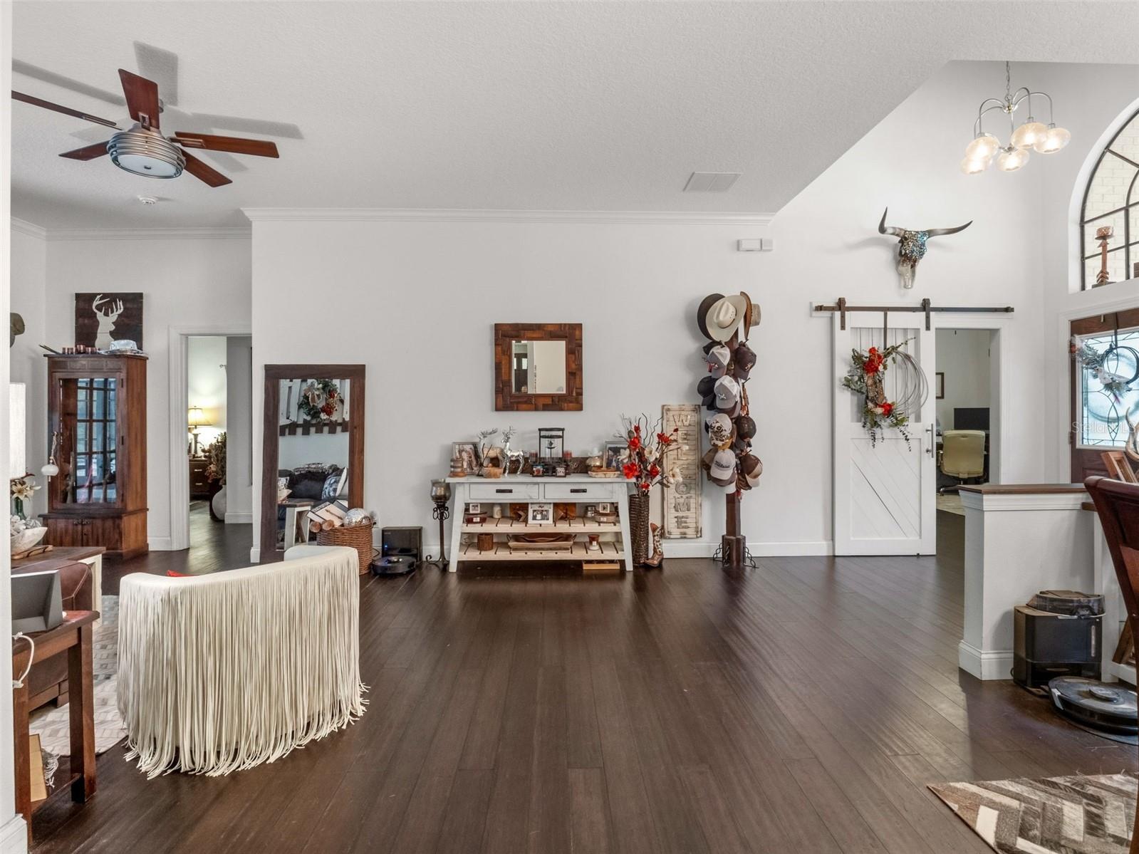 Image 9 of 42 For 6030 Millstream Dr