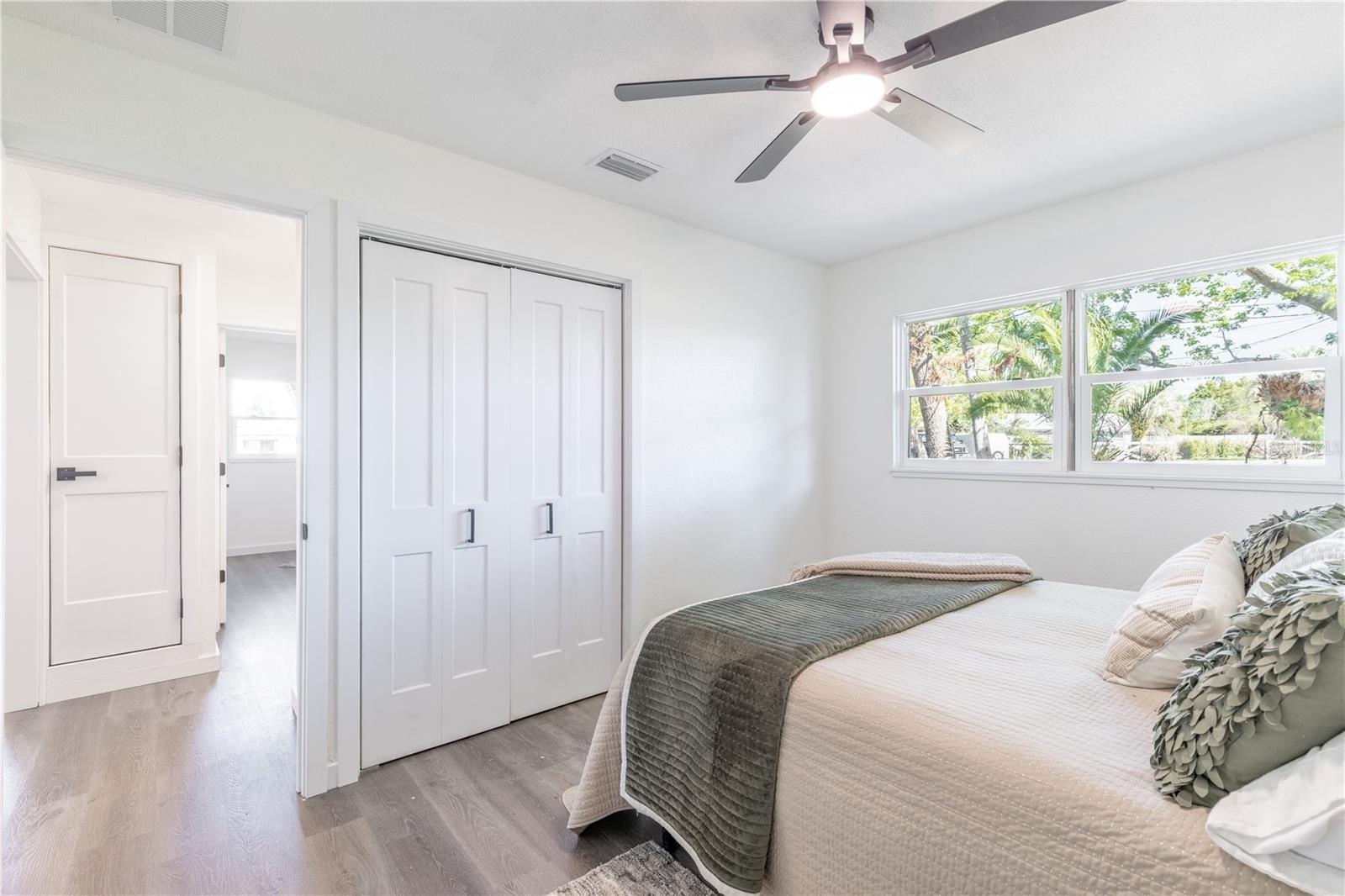 Image 18 of 34 For 1201 Sherman Avenue