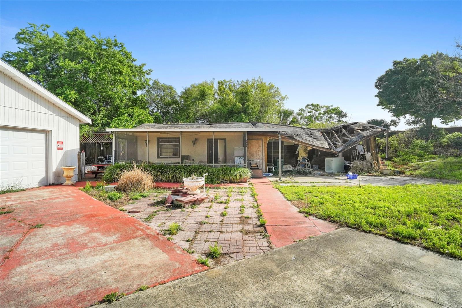 Image 13 of 67 For 227 Hawthorne Avenue