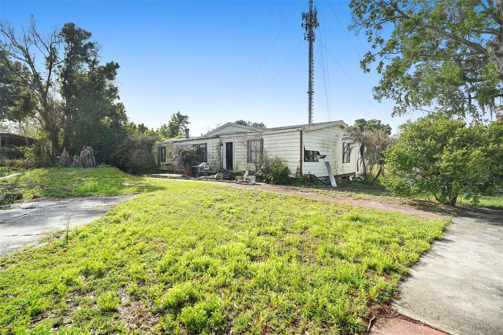 Image 14 of 67 For 227 Hawthorne Avenue