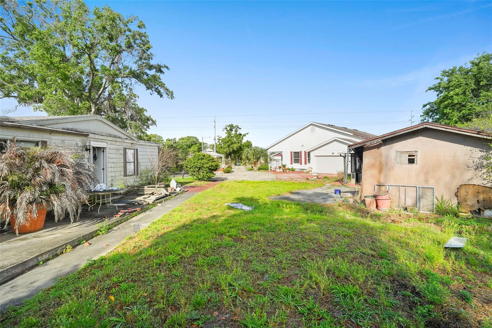 Image 15 of 67 For 227 Hawthorne Avenue