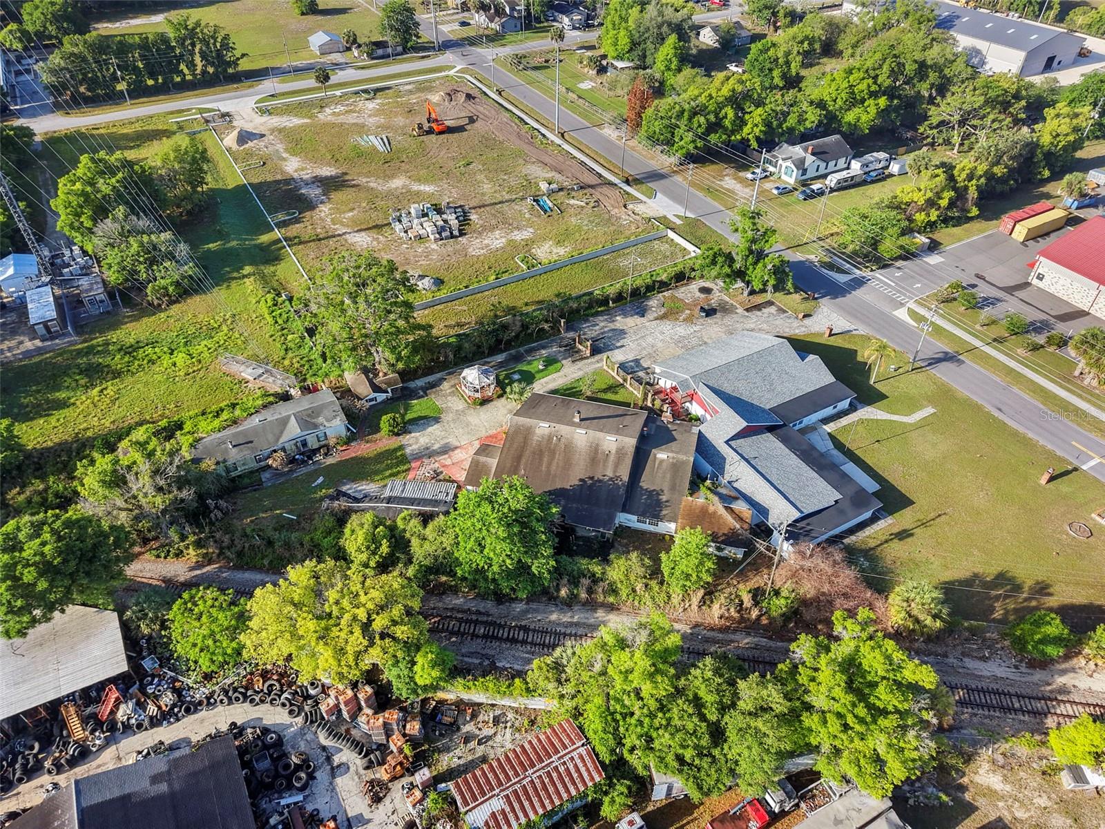 Image 20 of 67 For 227 Hawthorne Avenue