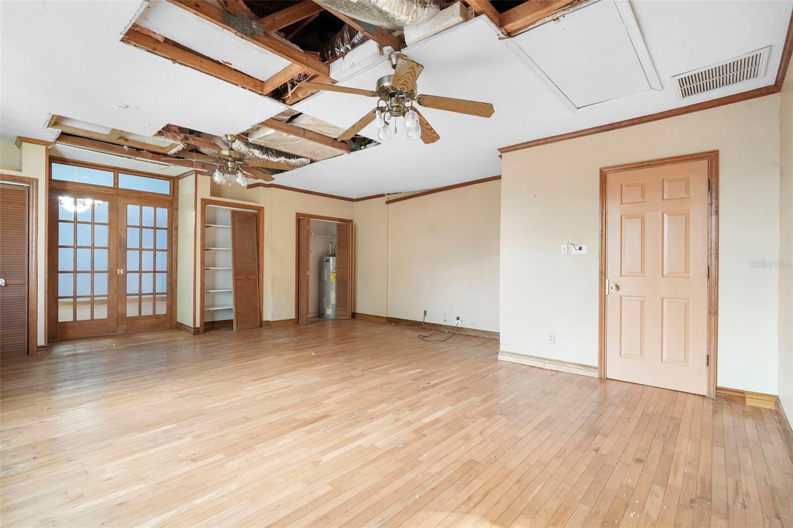 Image 25 of 67 For 227 Hawthorne Avenue