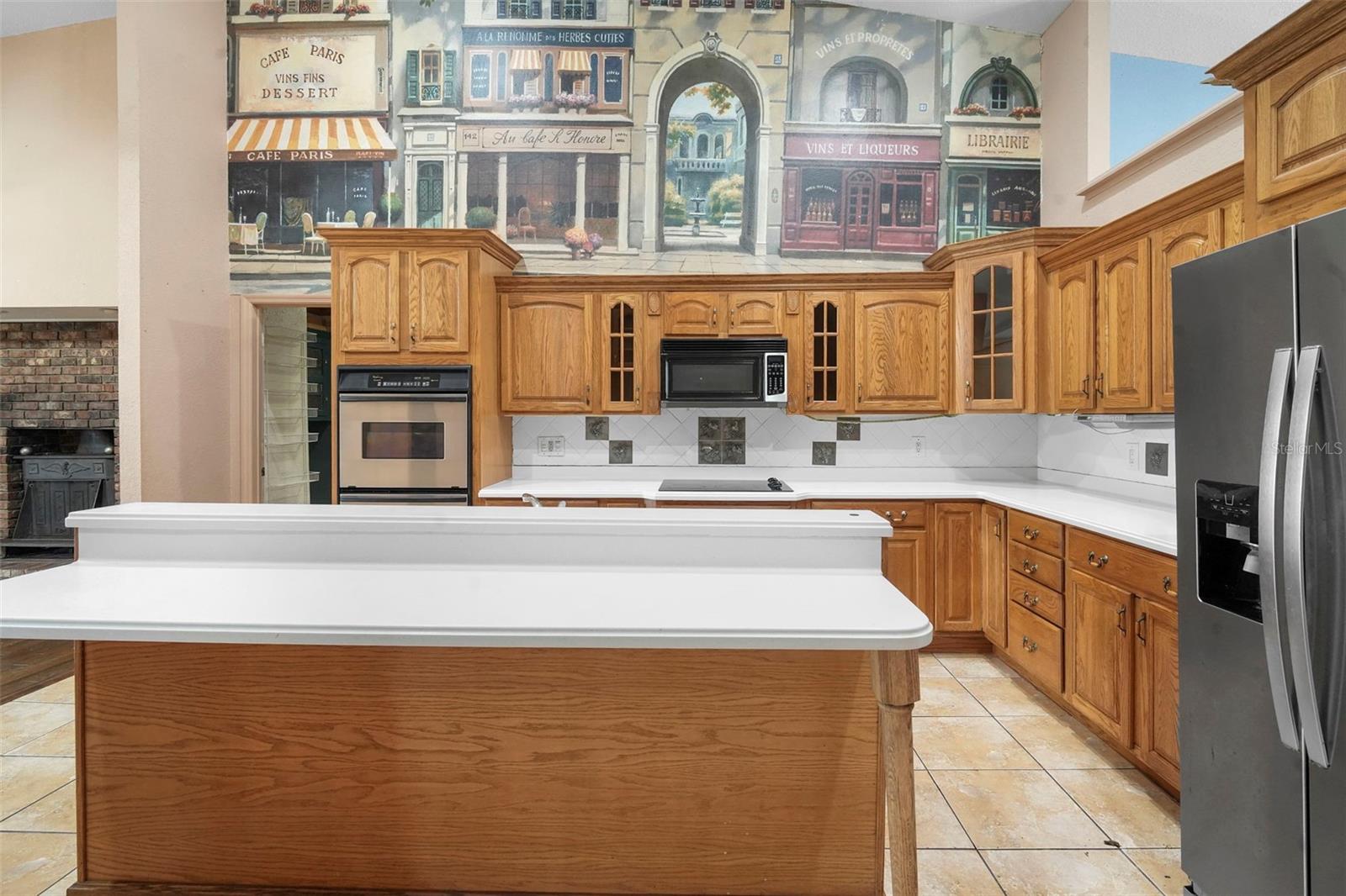 Image 28 of 67 For 227 Hawthorne Avenue