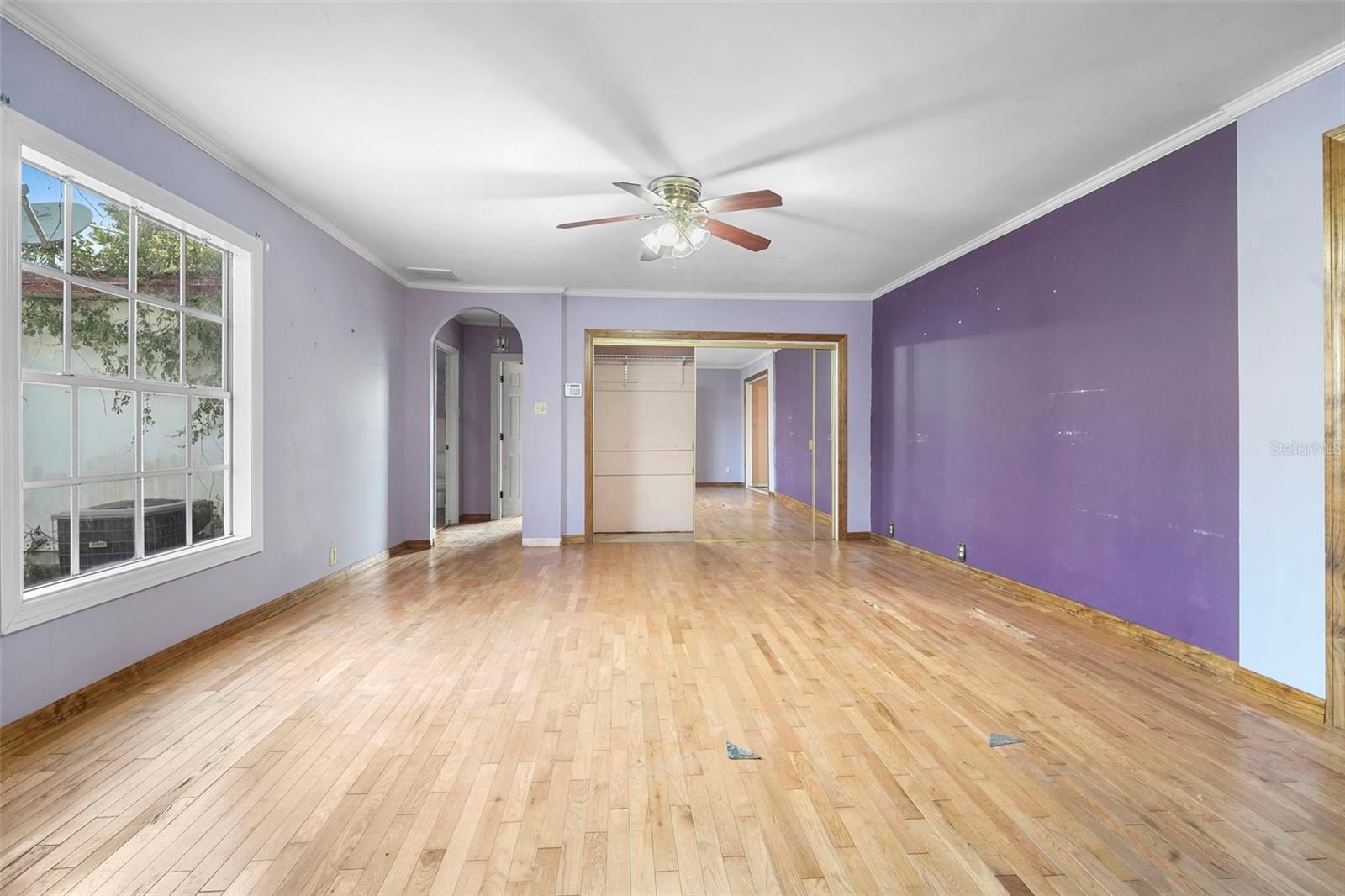 Image 44 of 67 For 227 Hawthorne Avenue