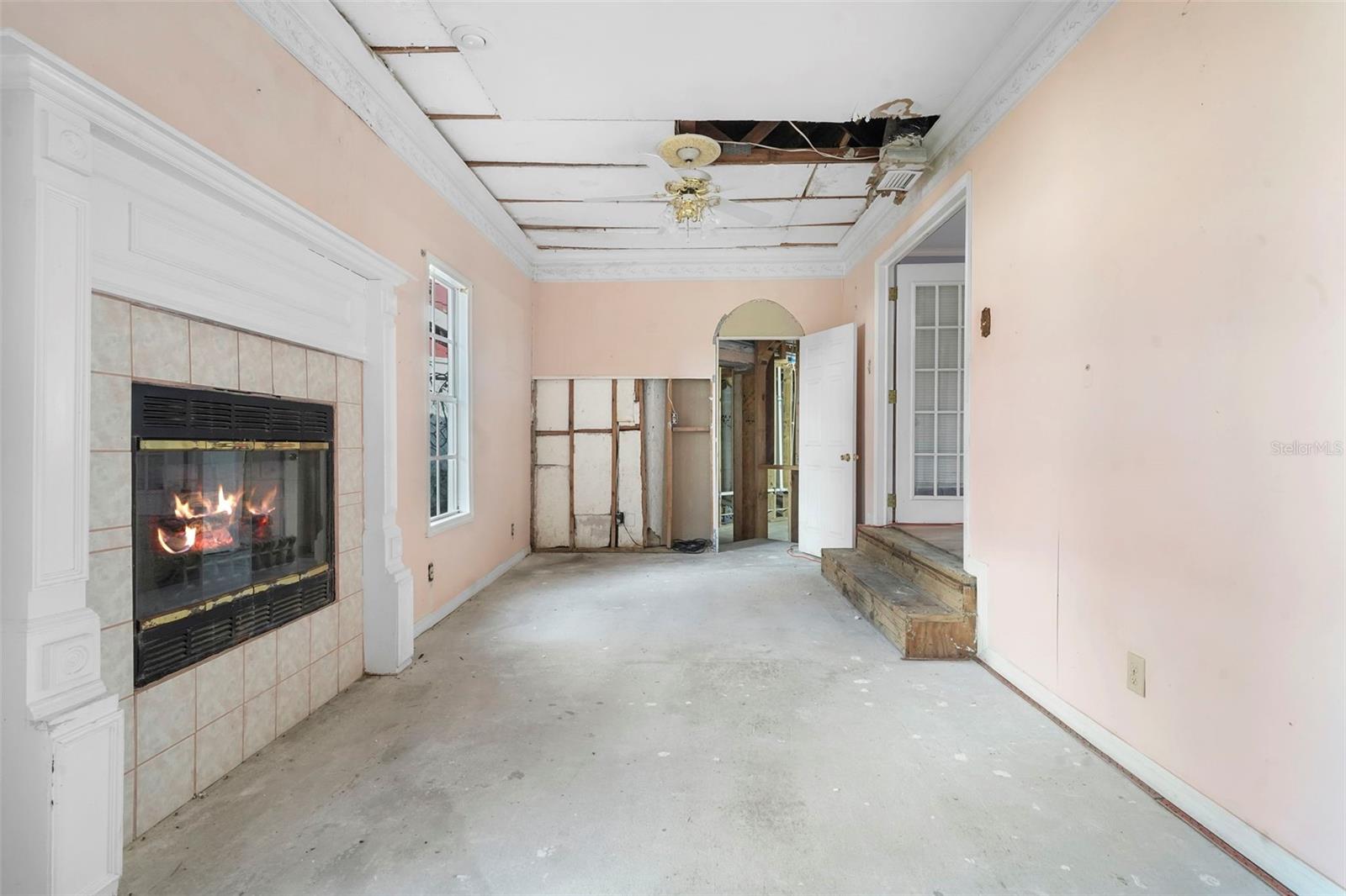 Image 45 of 67 For 227 Hawthorne Avenue